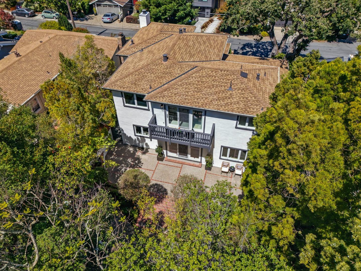 2235 Carmelita Drive