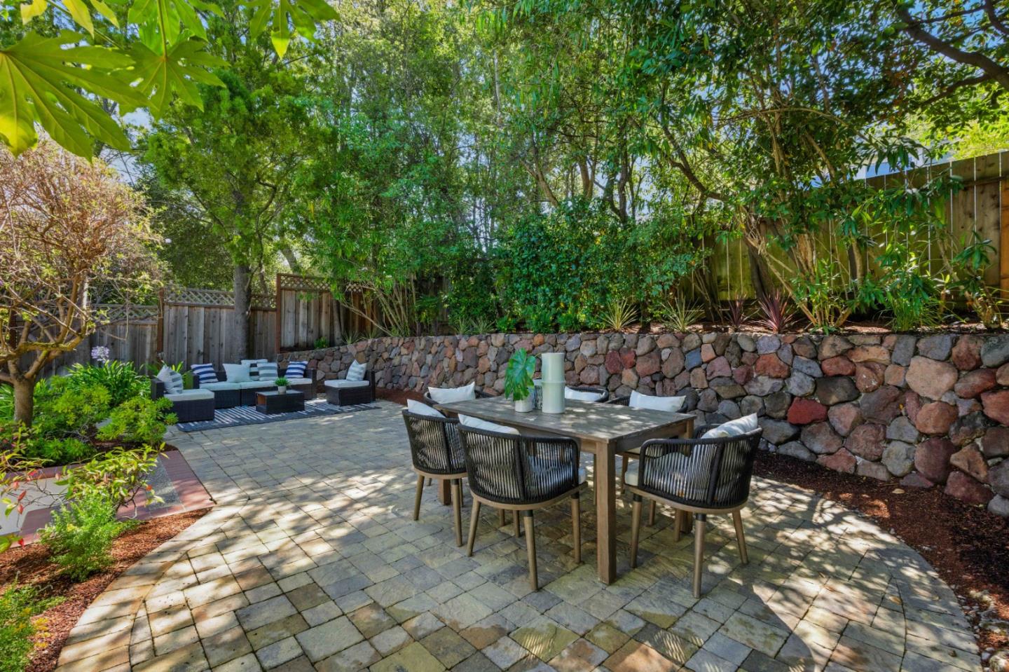 2235 Carmelita Drive