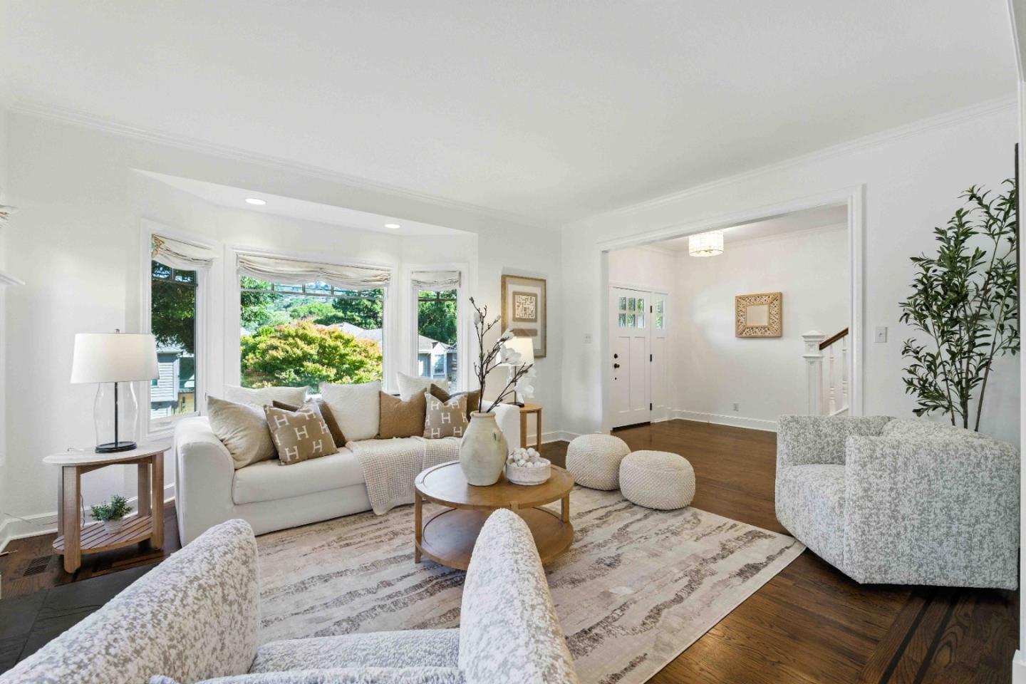 2235 Carmelita Drive