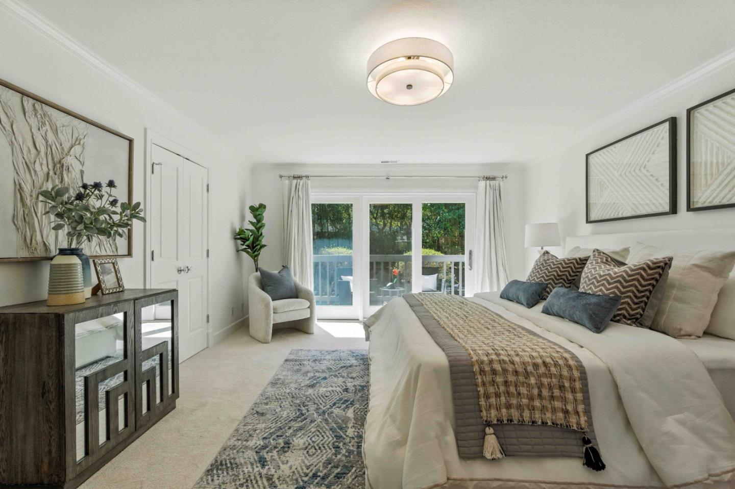 2235 Carmelita Drive