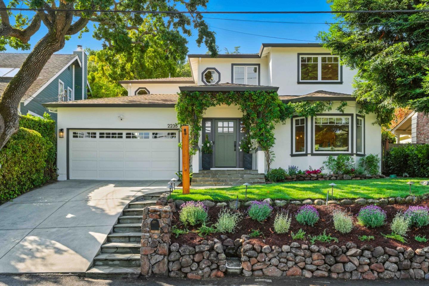 2235 Carmelita Drive