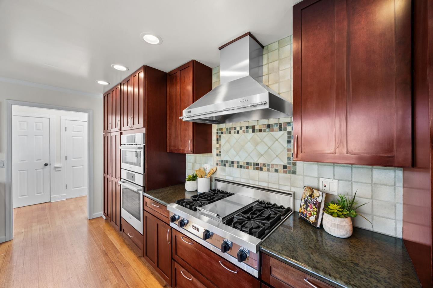 1457 Shoal Drive