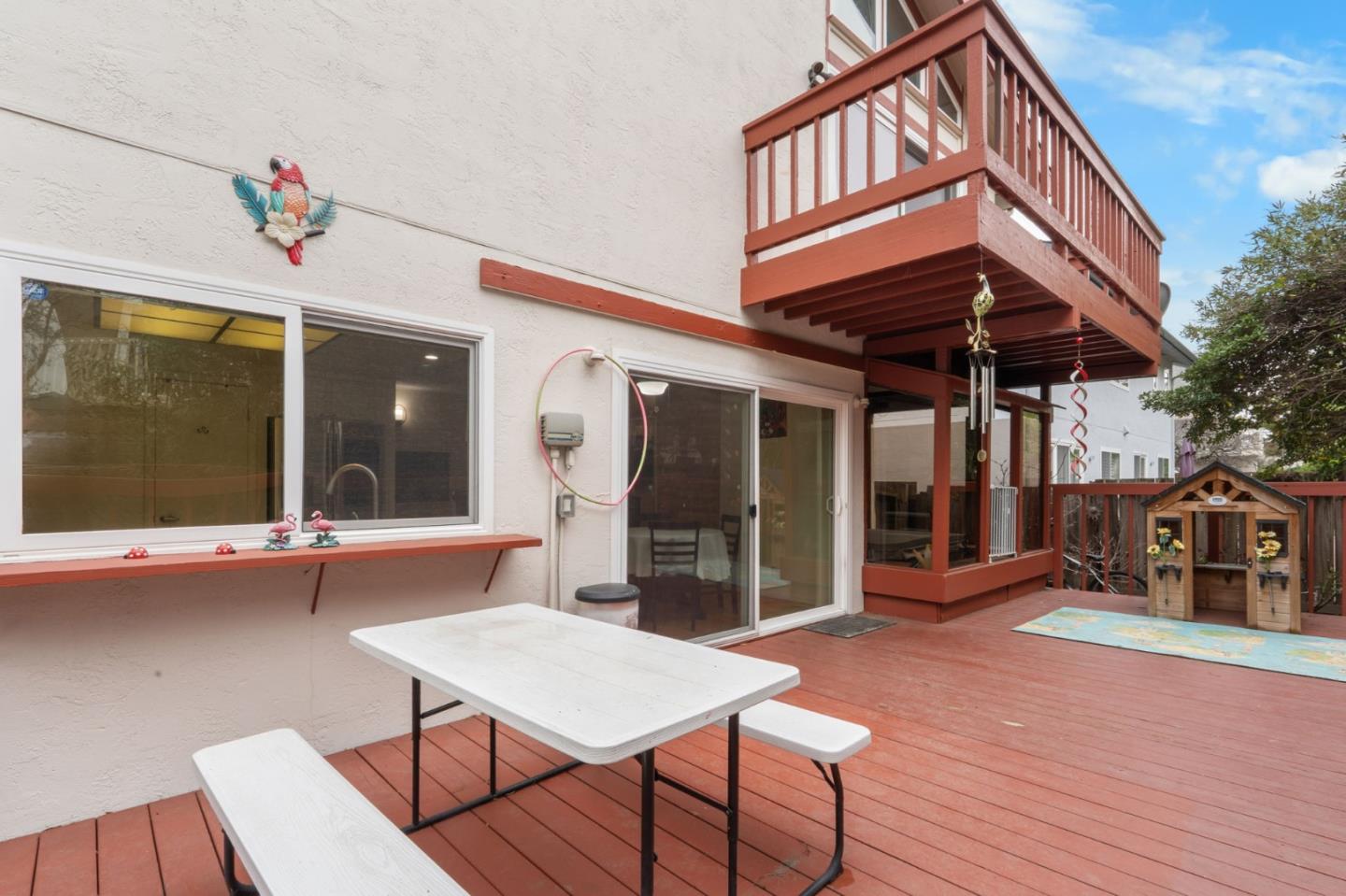 60 Beach Park Boulevard