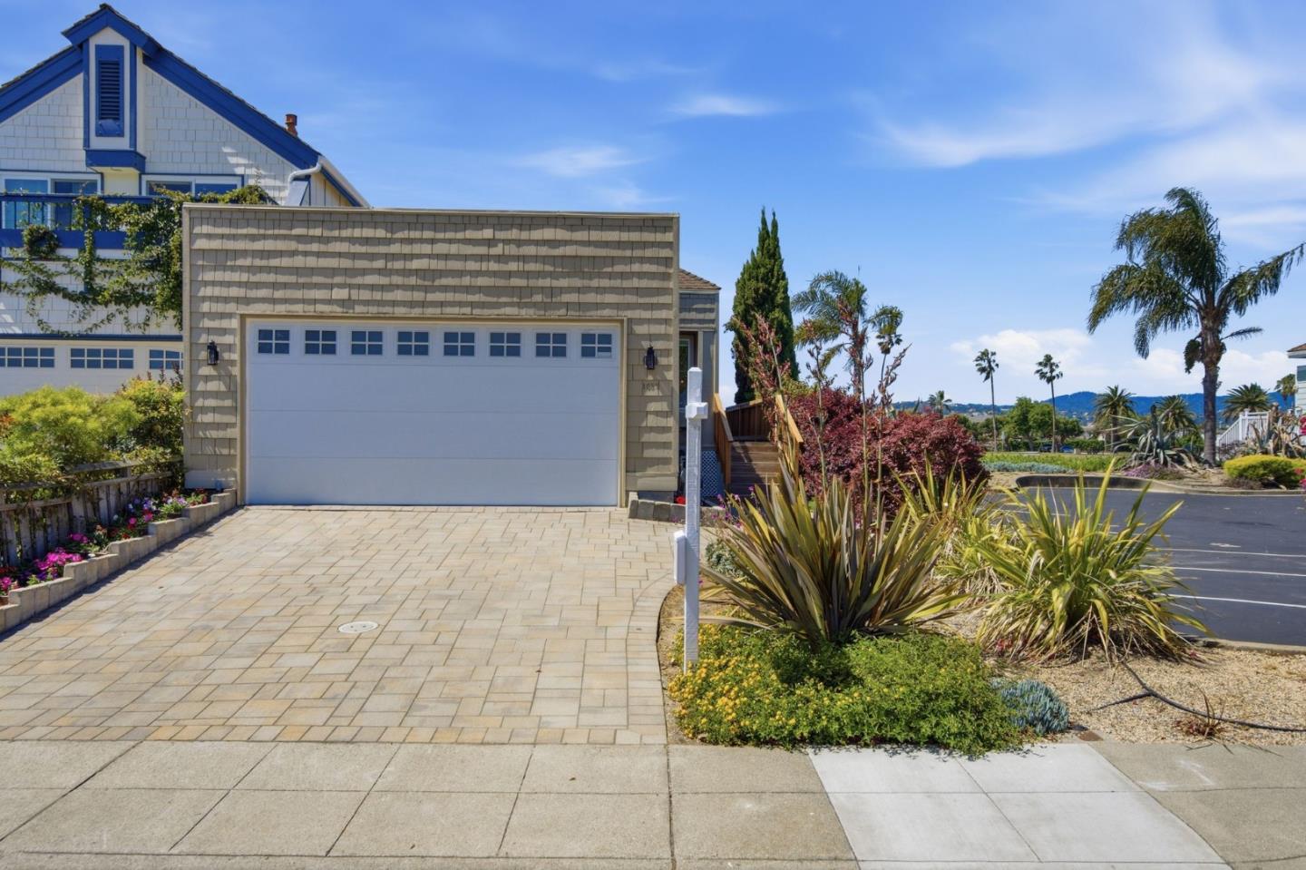 1057 Shoal DR