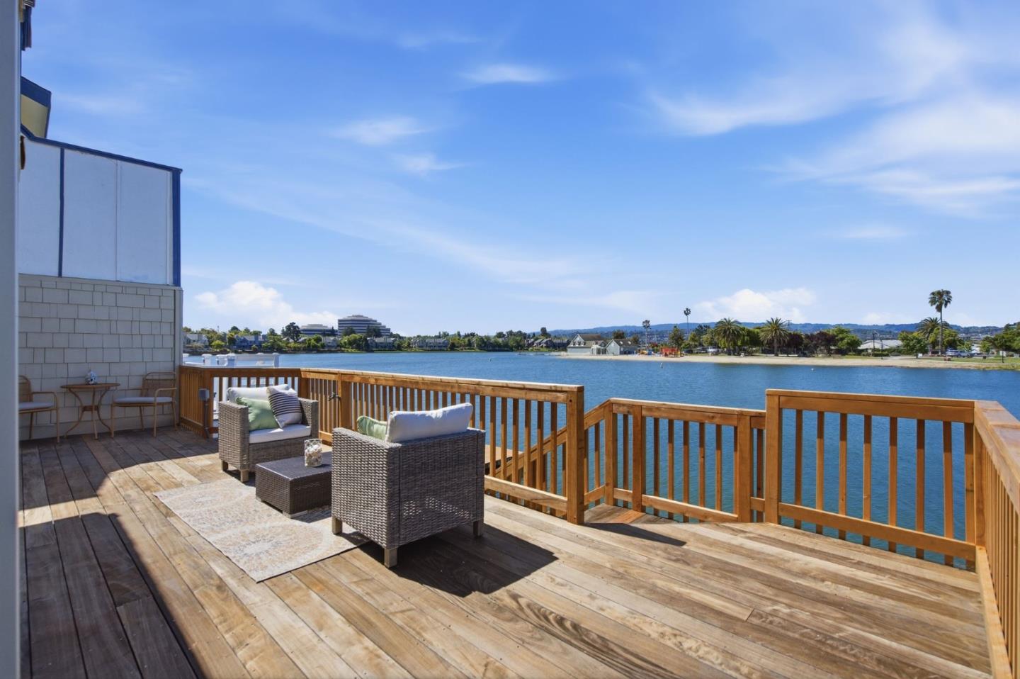 1057 Shoal DR