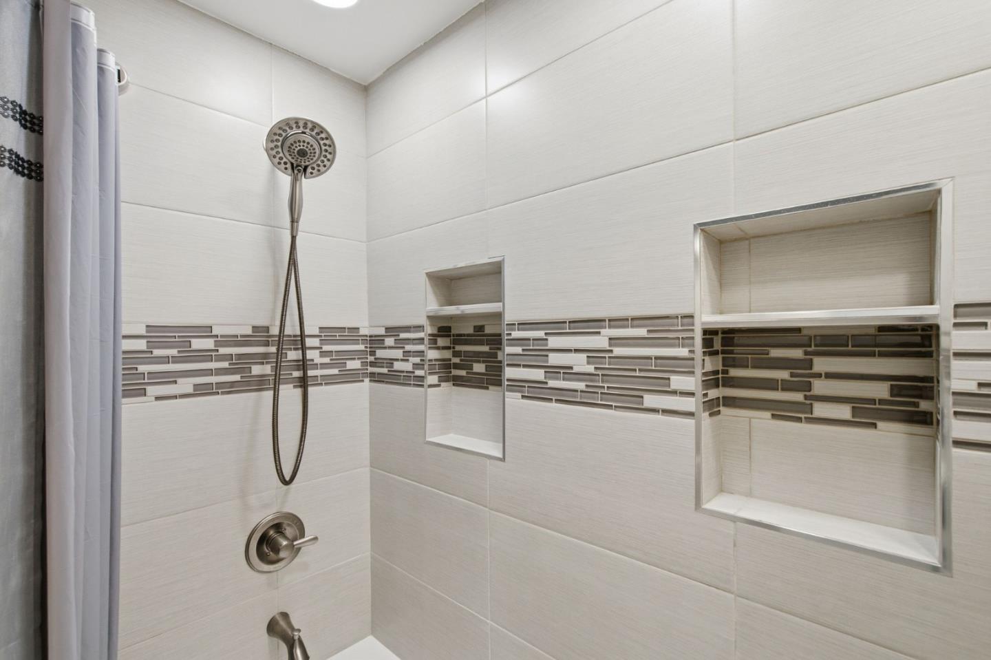 1057 Shoal DR