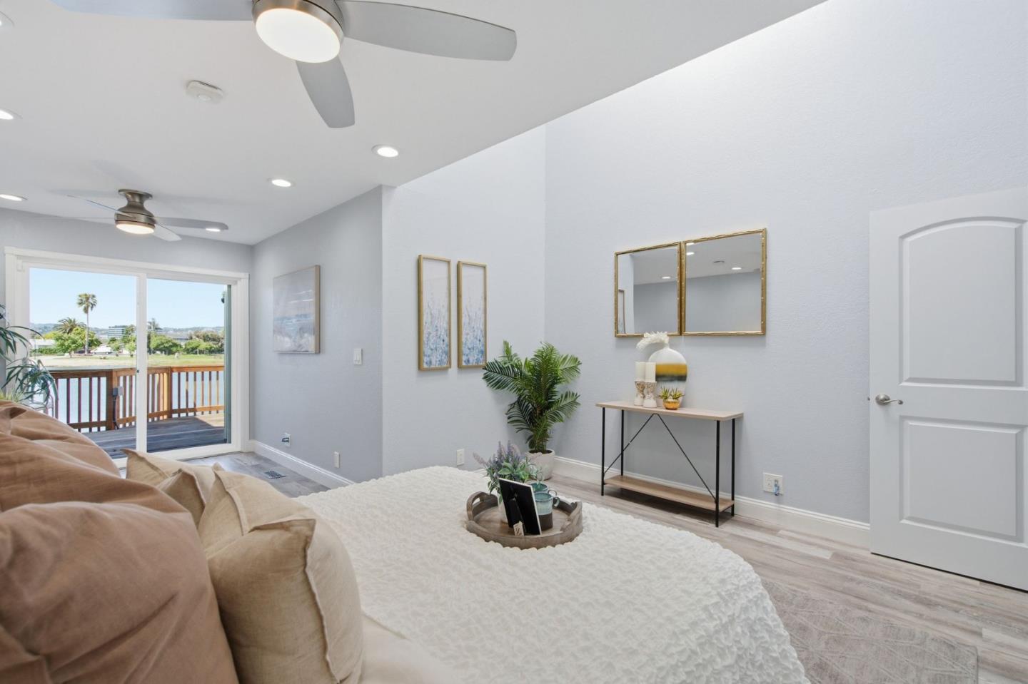 1057 Shoal DR