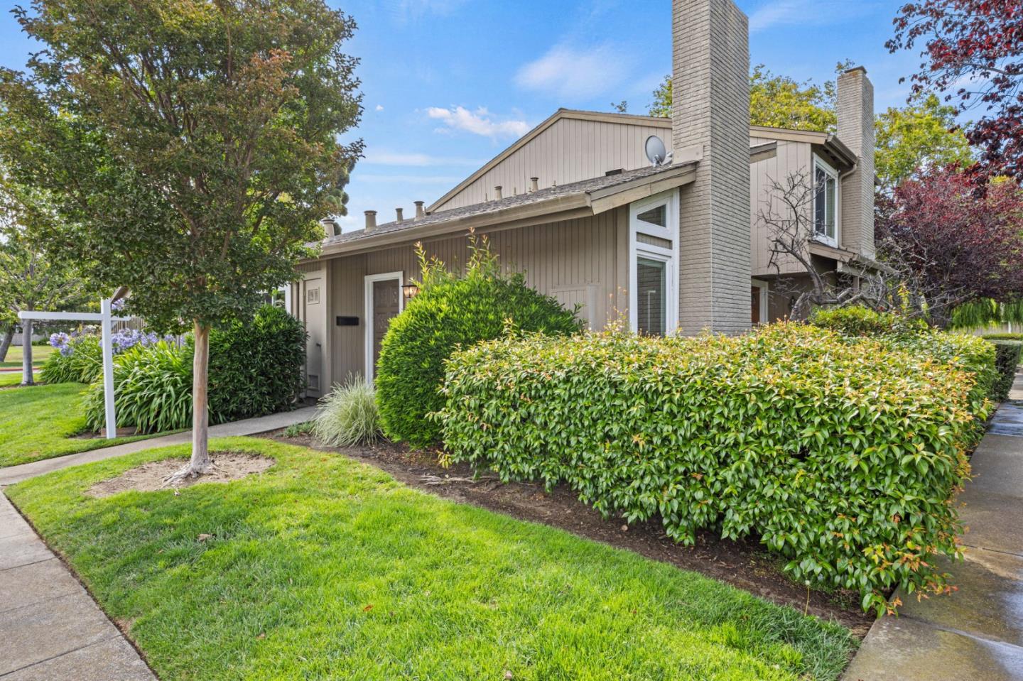 1020 Gull Avenue