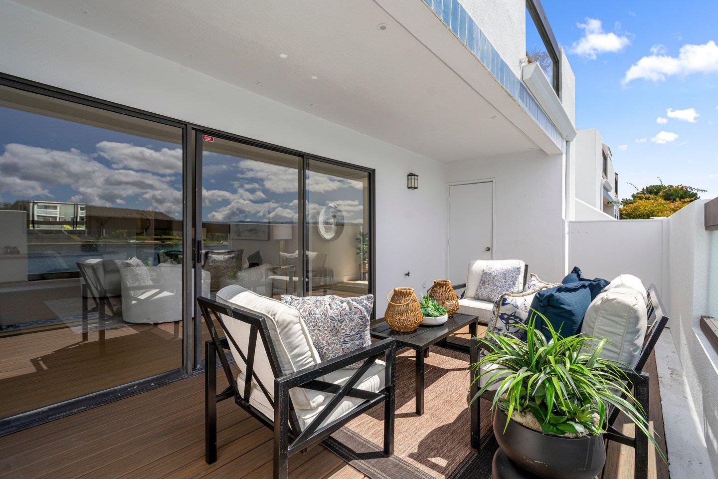 700 Portofino LN