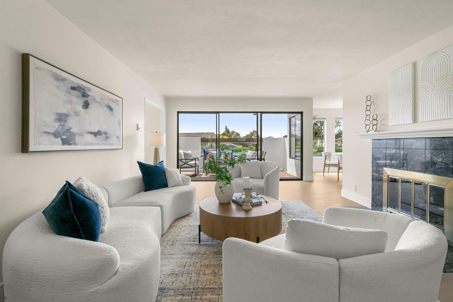 700 Portofino LN