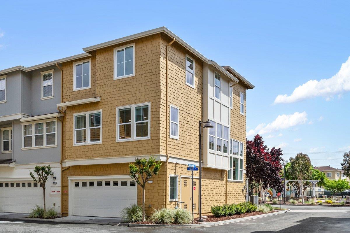 201 Keech DR