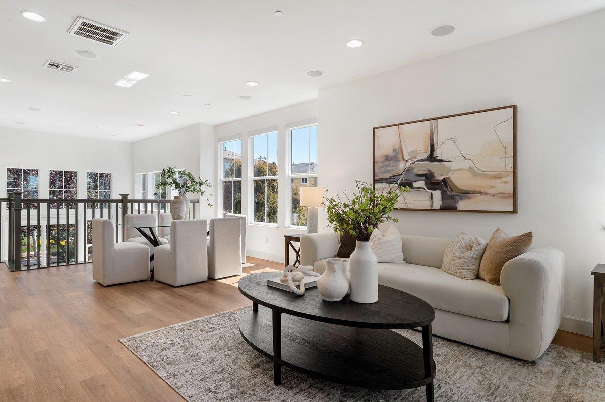 201 Keech DR