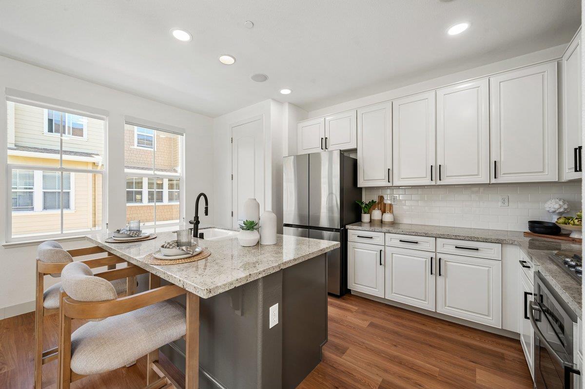 201 Keech DR
