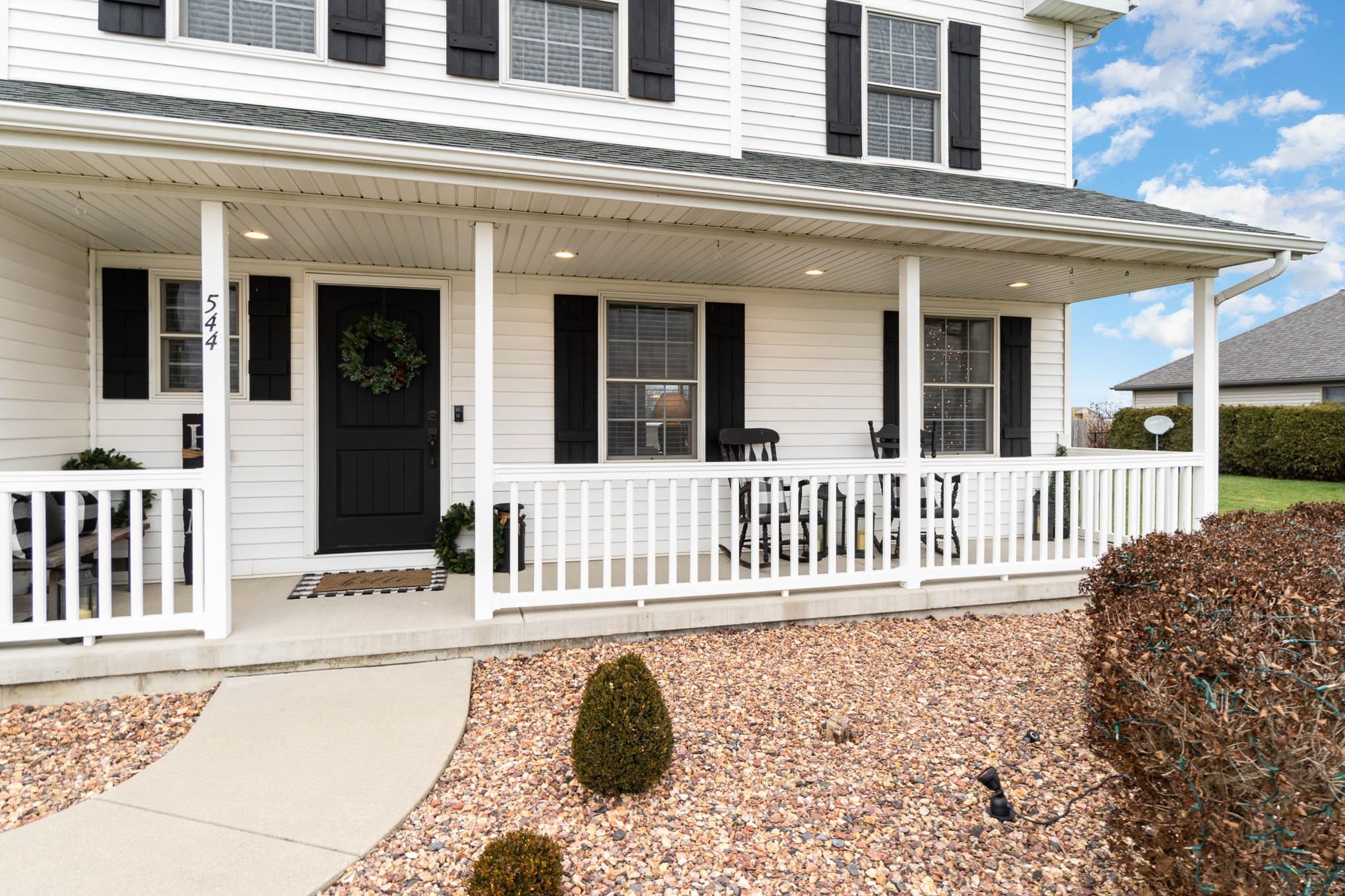 544 W Ridge Rd