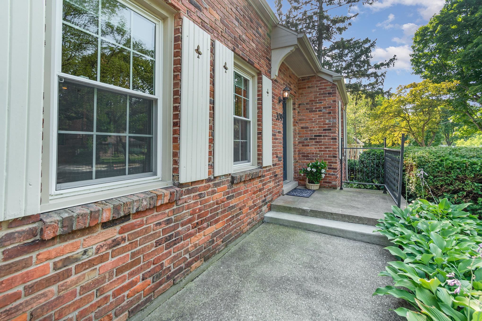 309 Helen Street