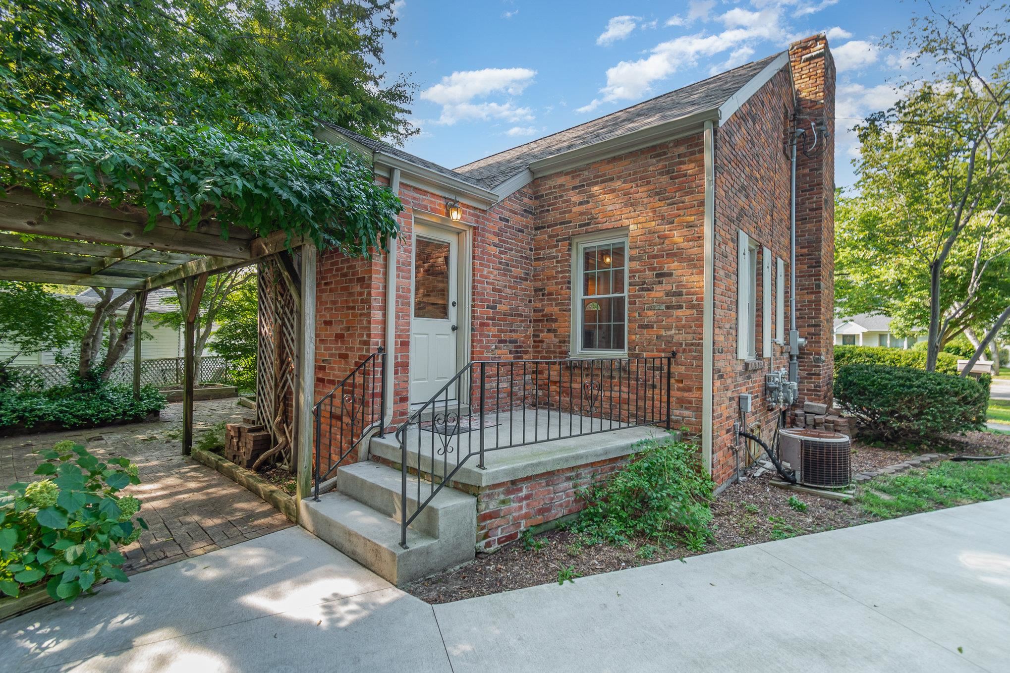 309 Helen Street