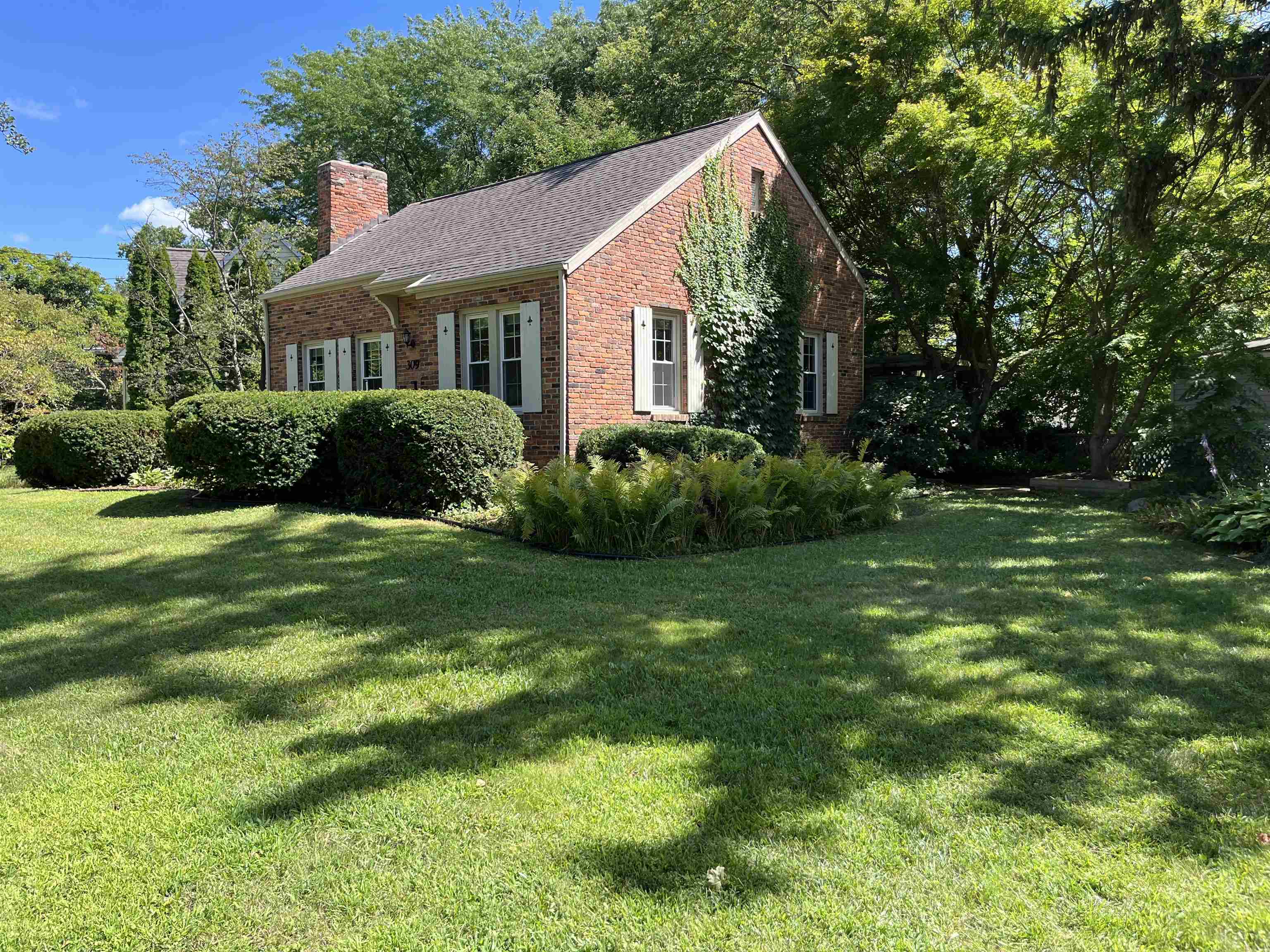 309 Helen Street