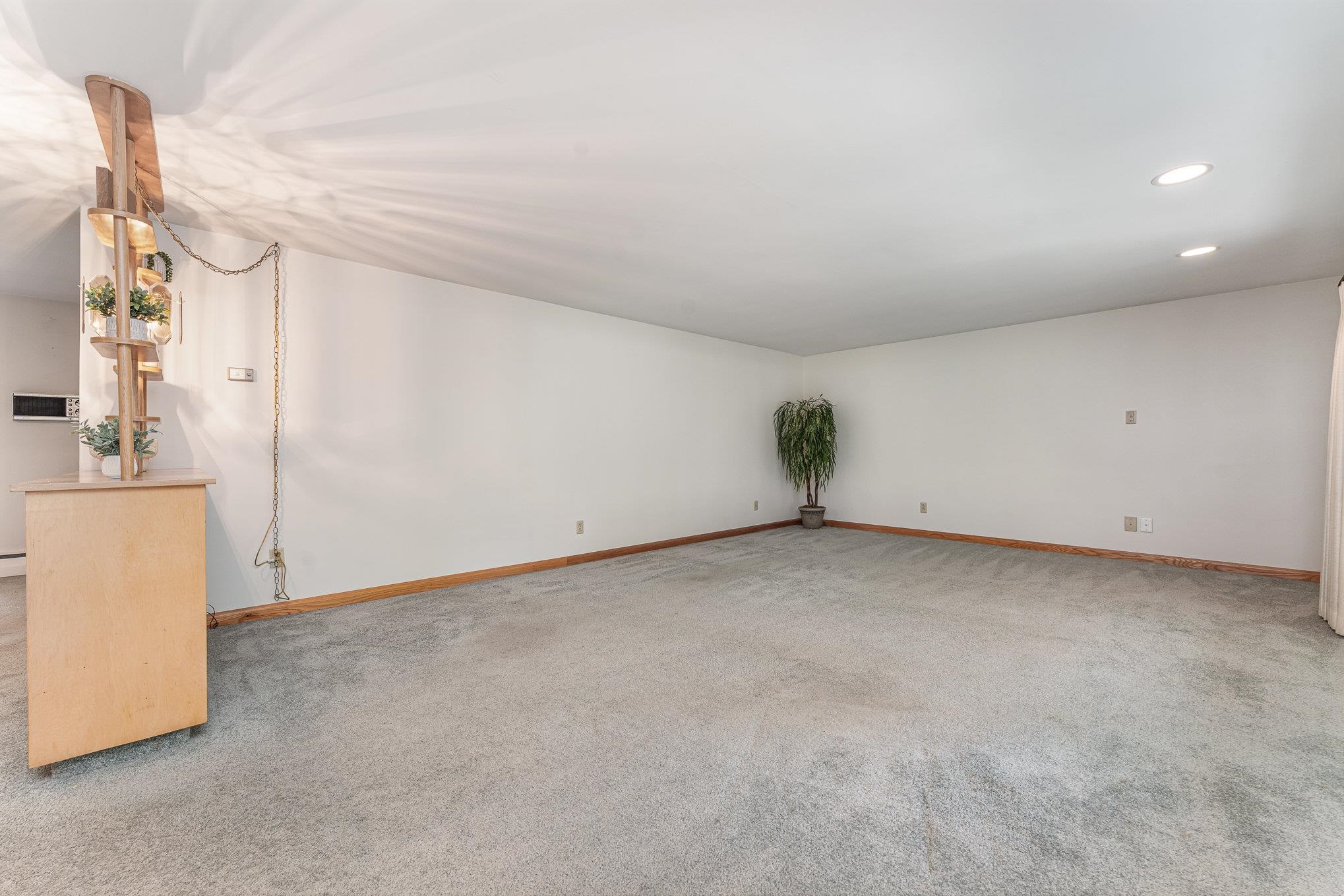 158 N Meridian Road