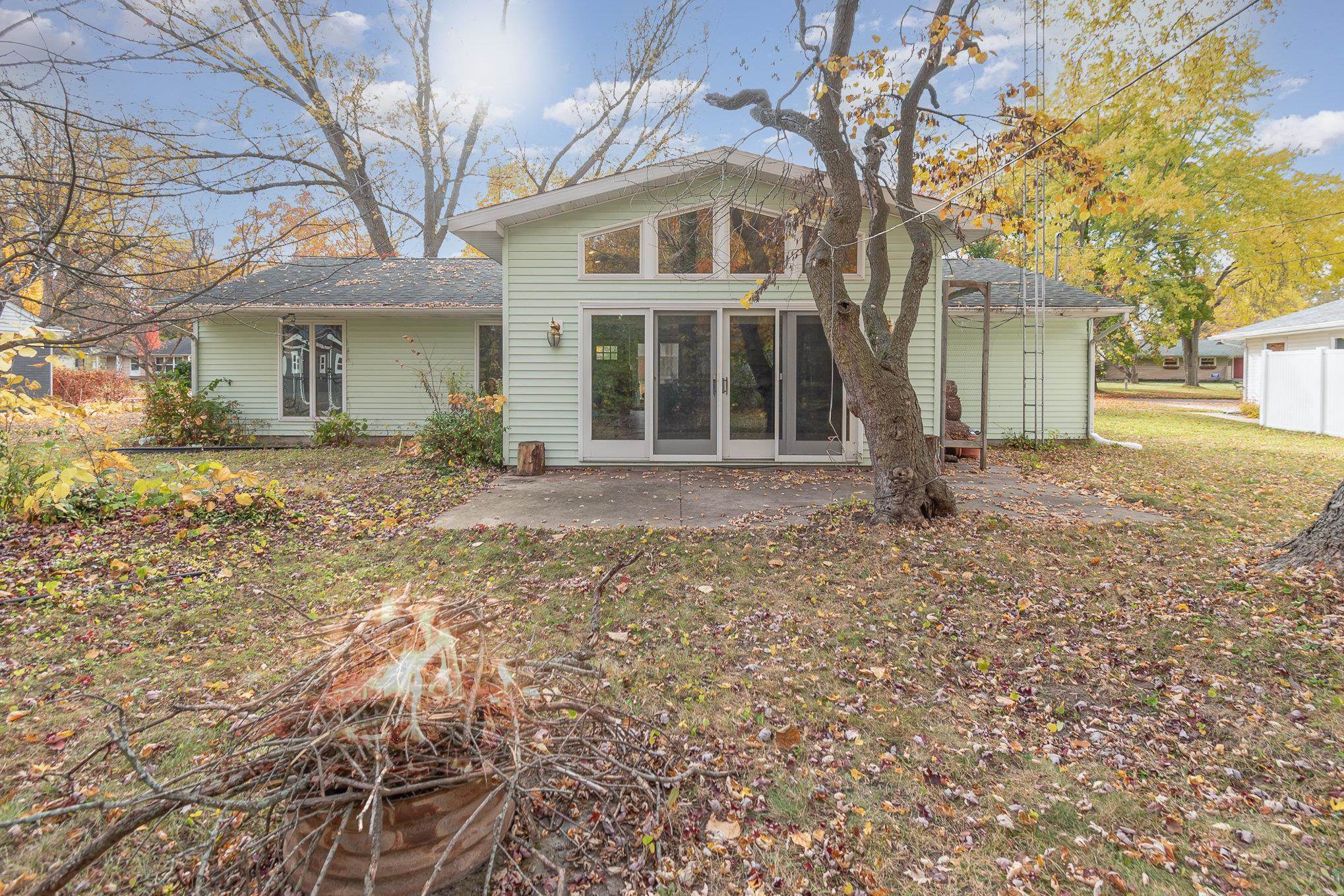 4304 Castle Drive