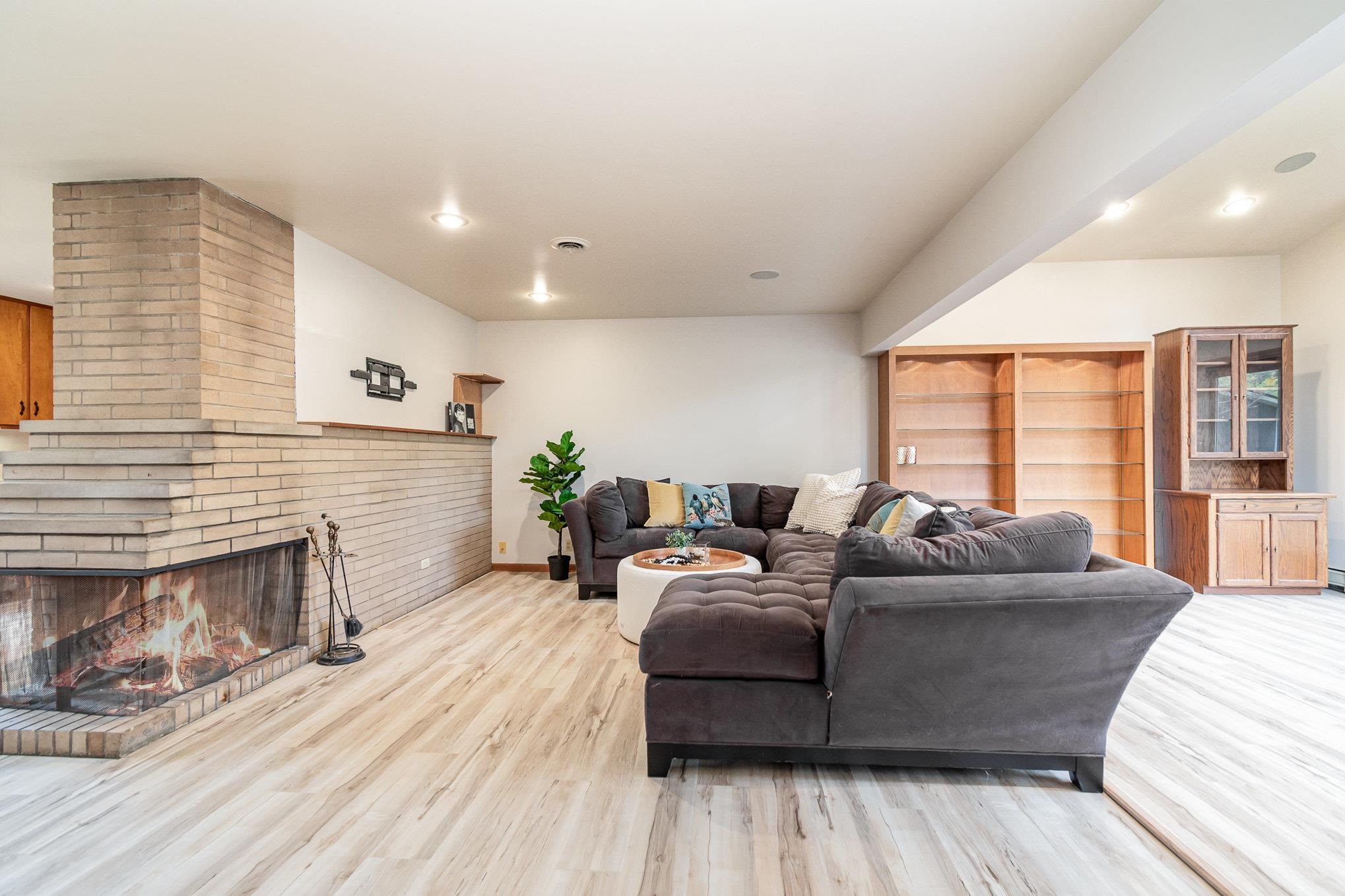 4304 Castle Drive