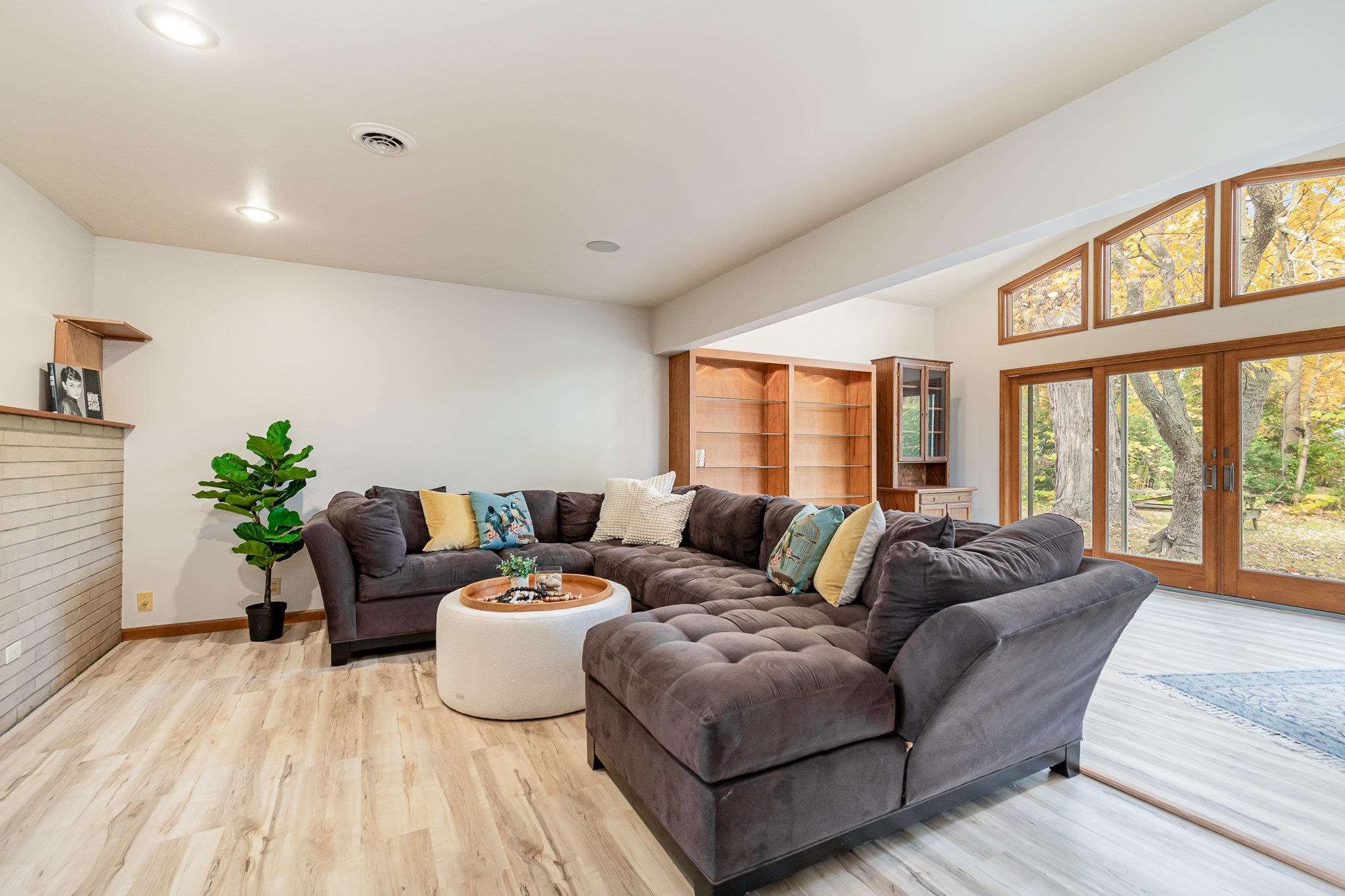 4304 Castle Drive
