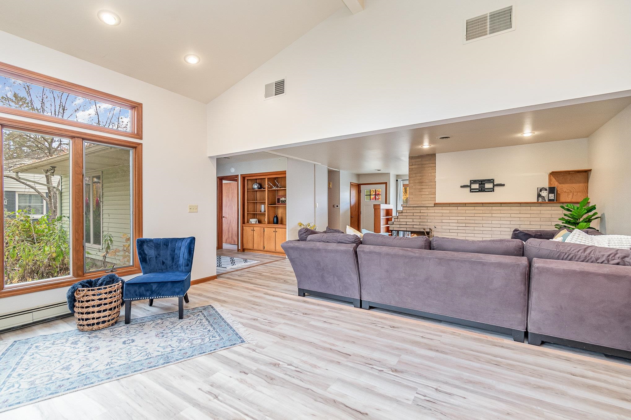 4304 Castle Drive