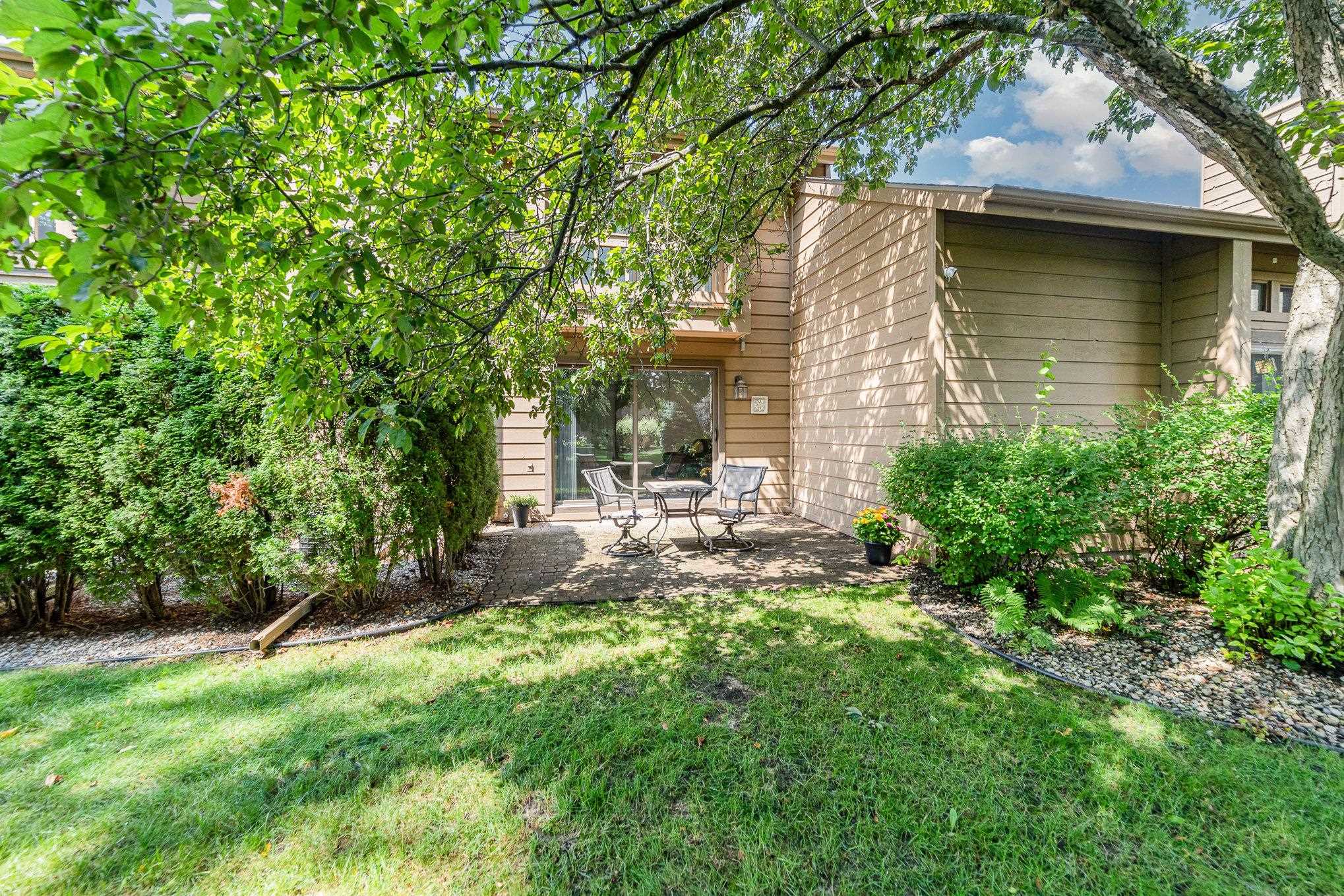 8957 Oak Meadow Unit 11 Drive Unit: 11