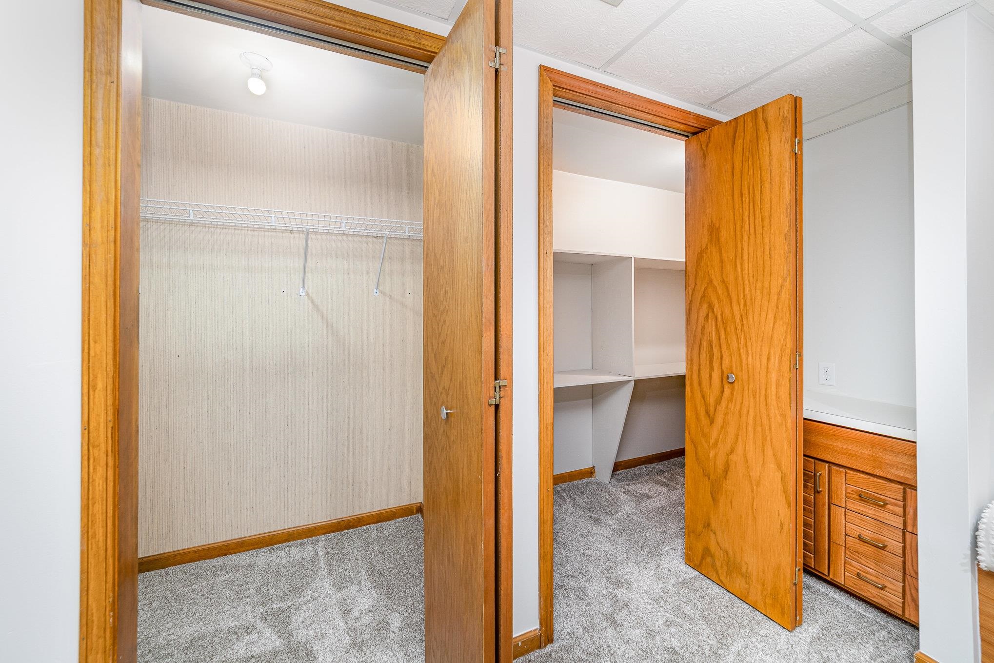 8957 Oak Meadow Unit 11 Drive Unit: 11