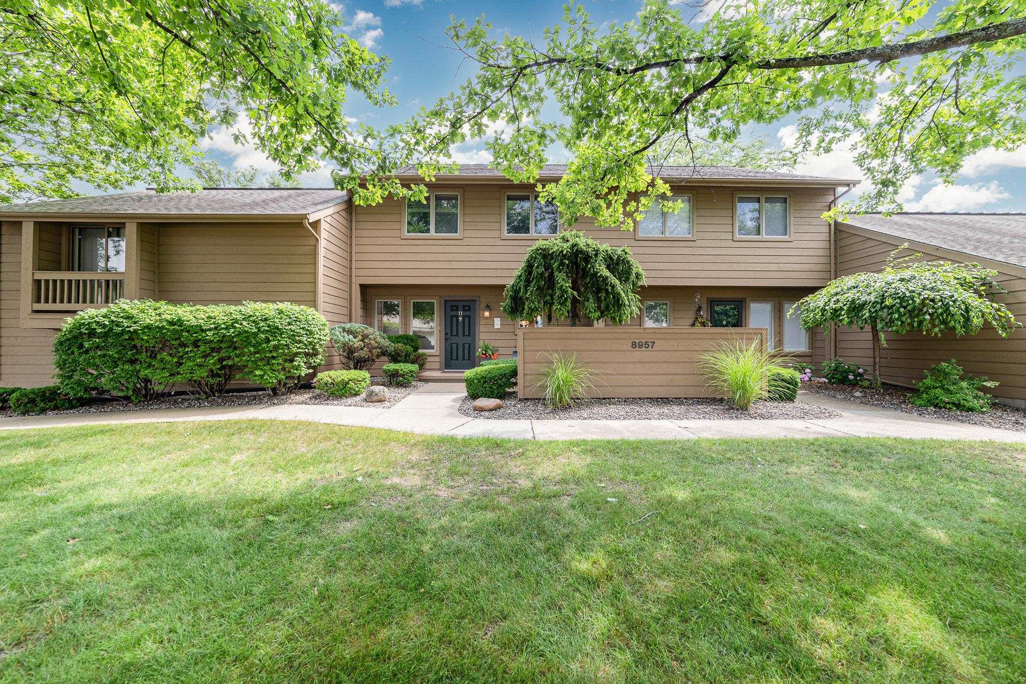 8957 Oak Meadow Unit 11 Drive Unit: 11