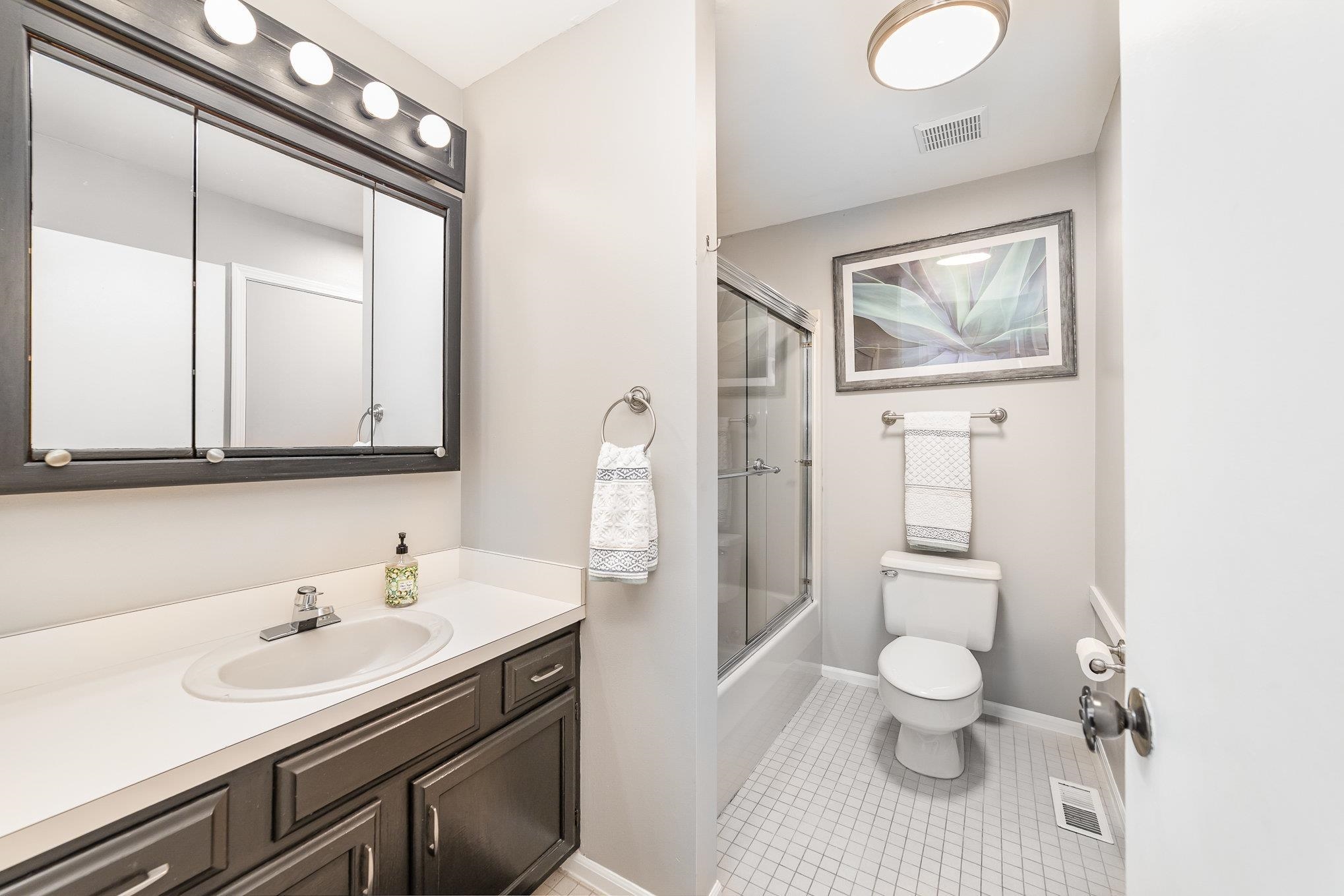 8957 Oak Meadow Unit 11 Drive Unit: 11