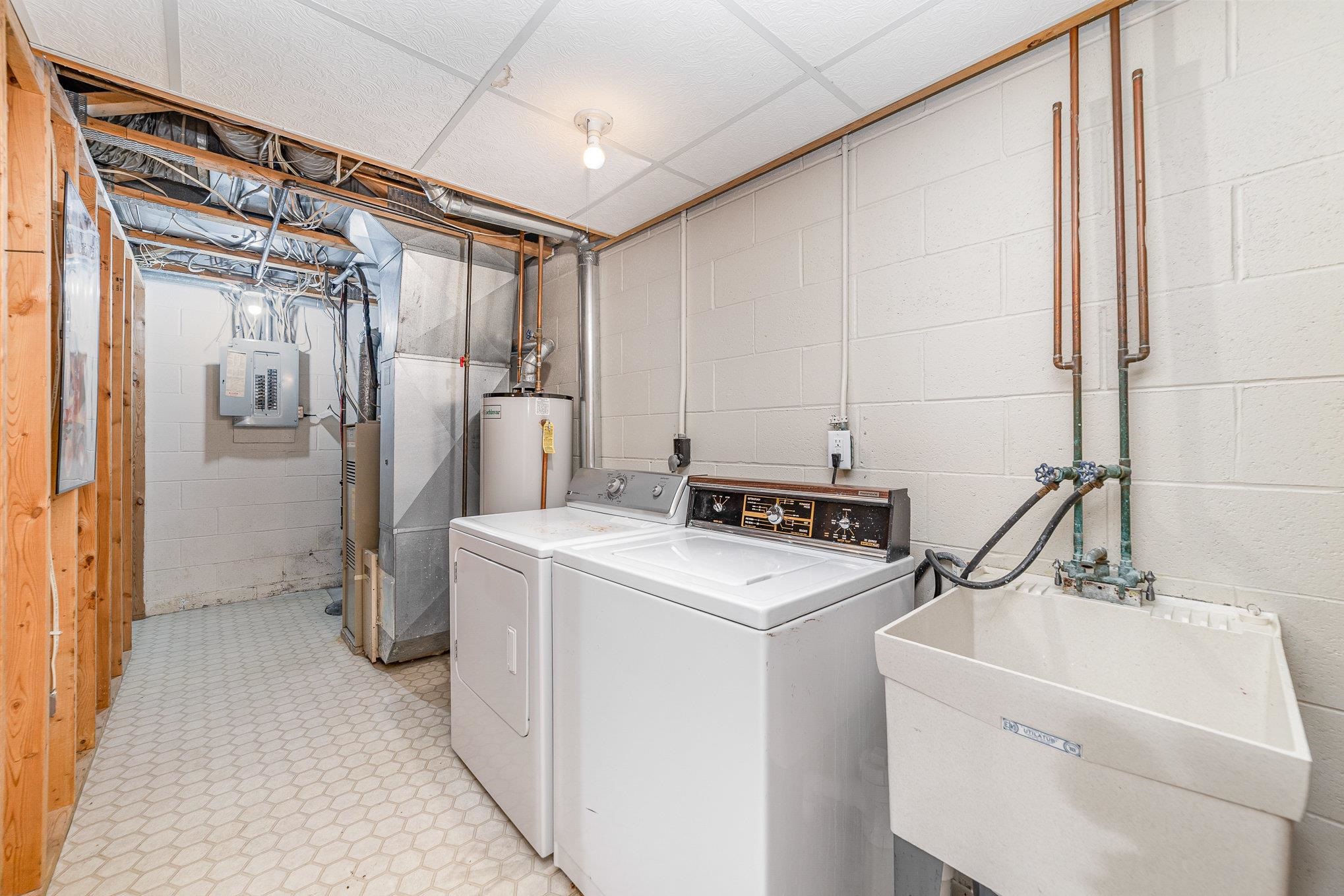 8957 Oak Meadow Unit 11 Drive Unit: 11