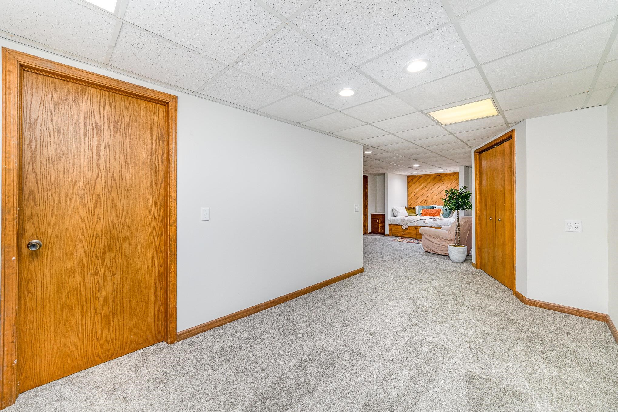 8957 Oak Meadow Unit 11 Drive Unit: 11