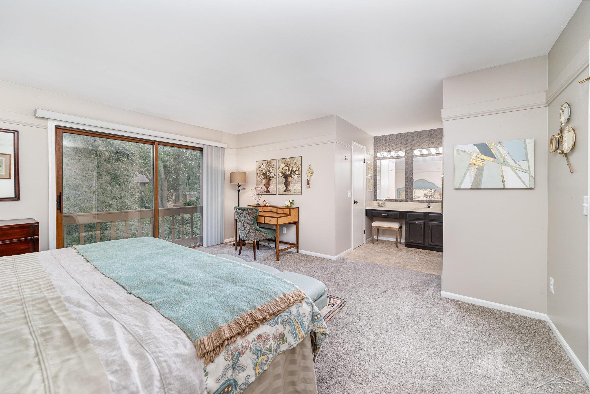 8957 Oak Meadow Unit 11 Drive # 11