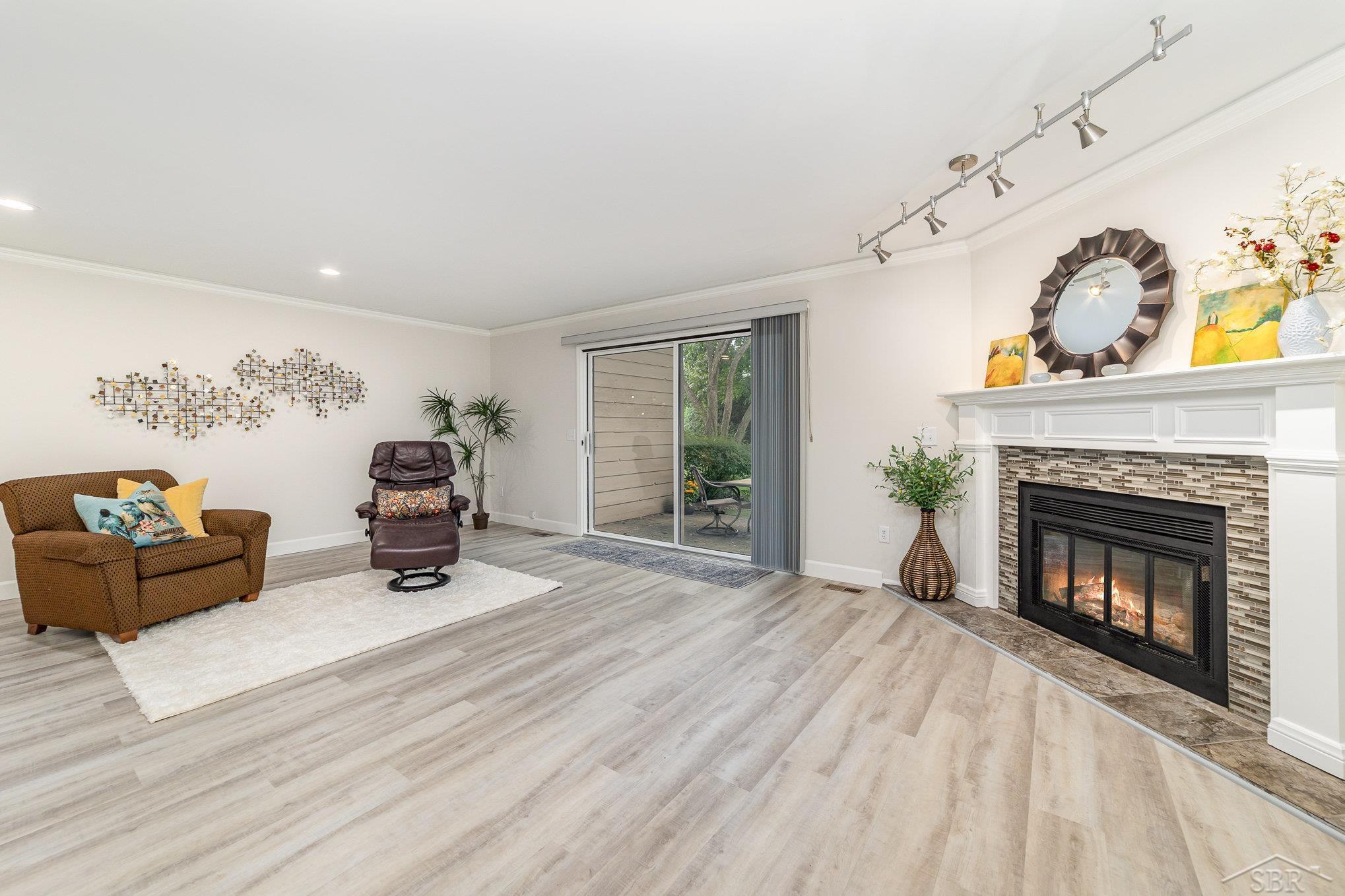 8957 Oak Meadow Unit 11 Drive # 11