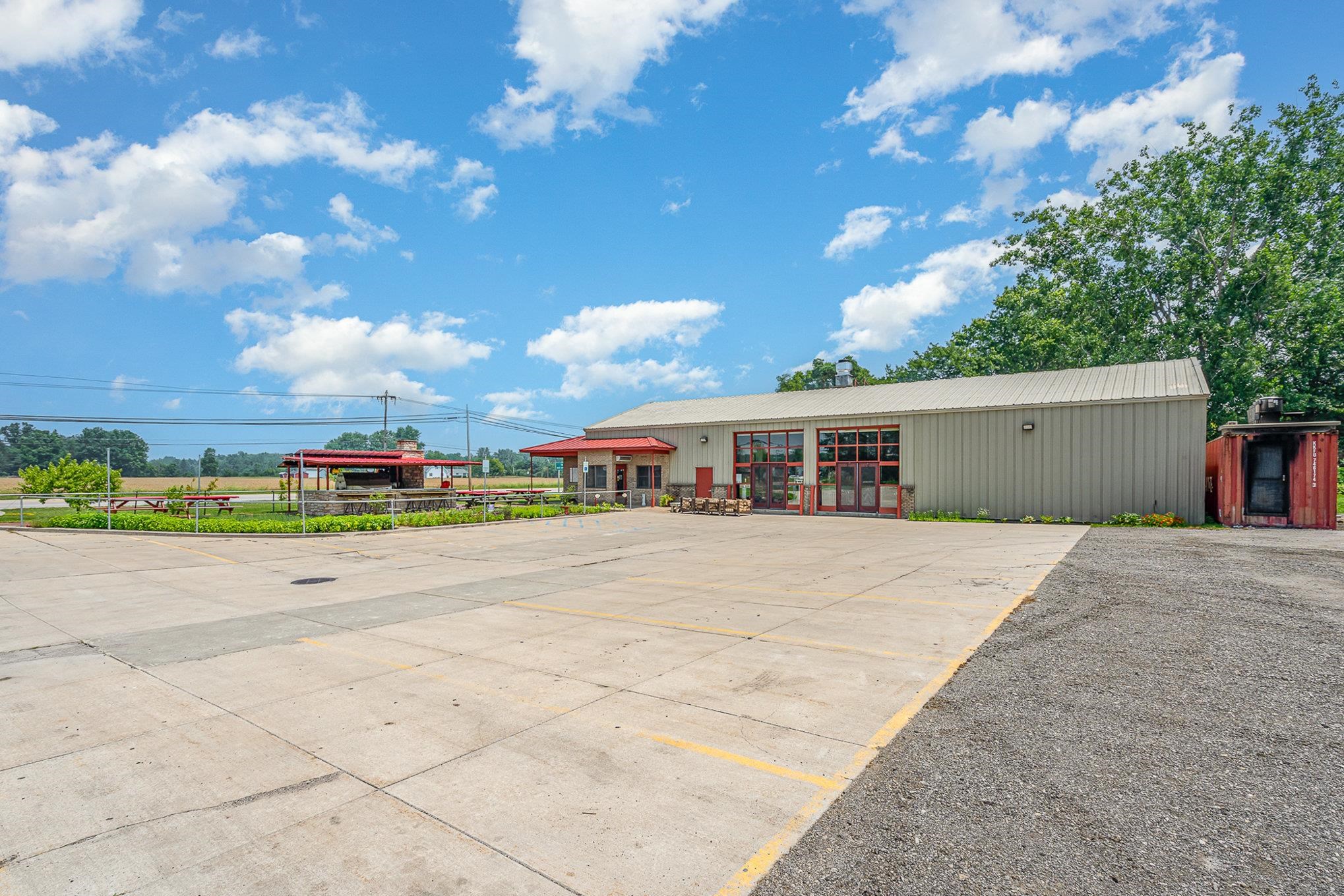 13105 Gratiot Road