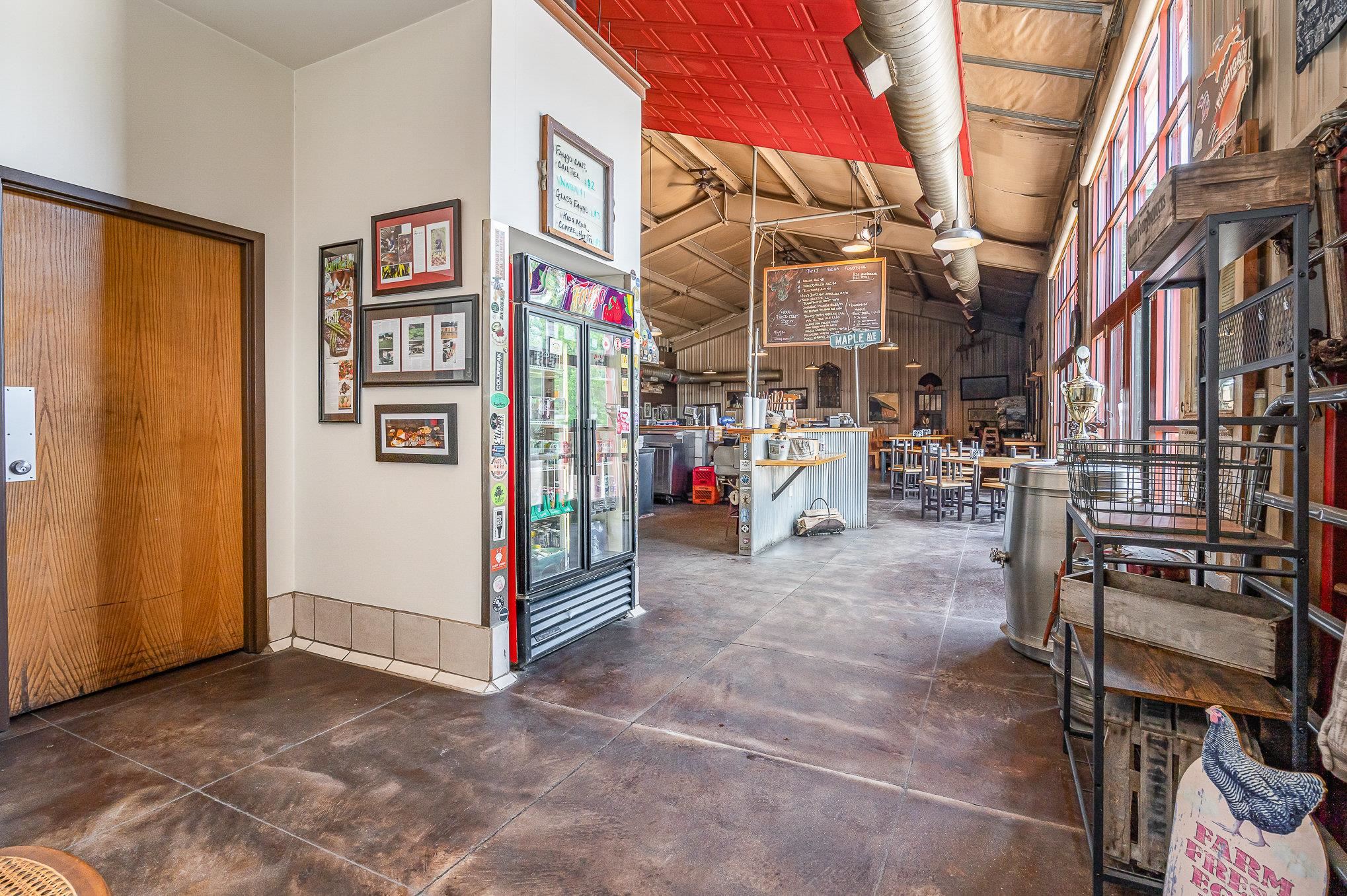 13105 Gratiot Road