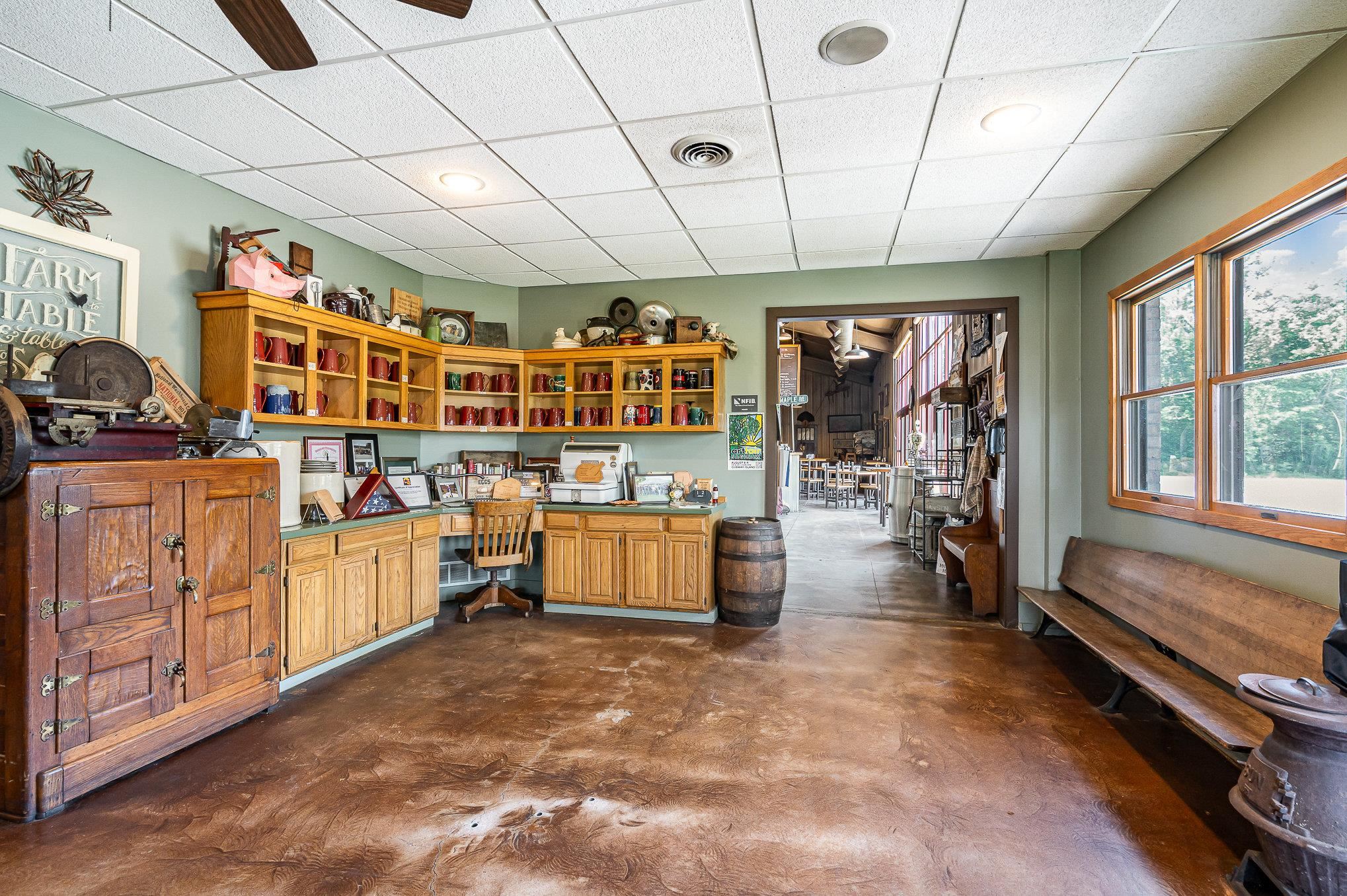 13105 Gratiot Road