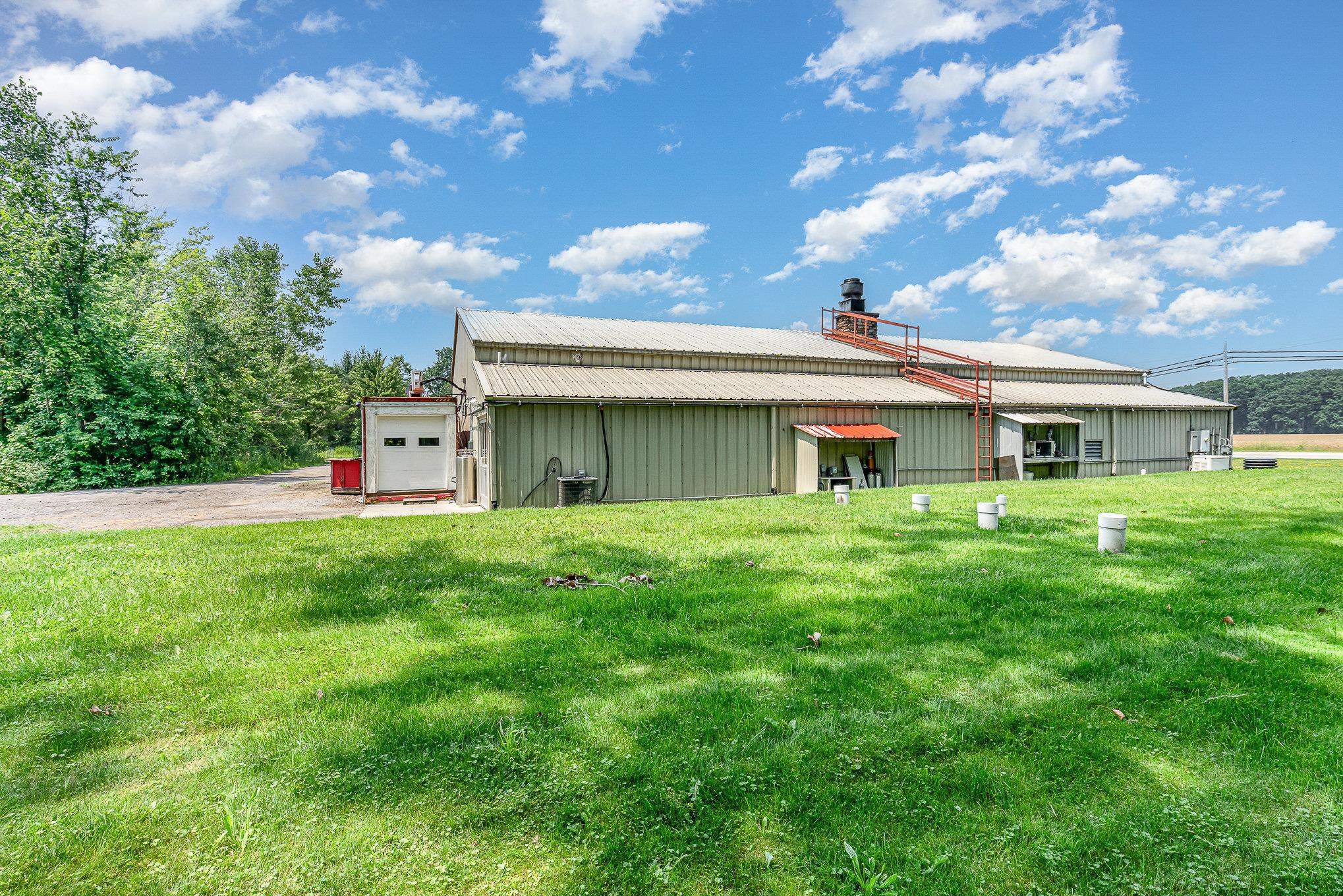 13105 Gratiot Road