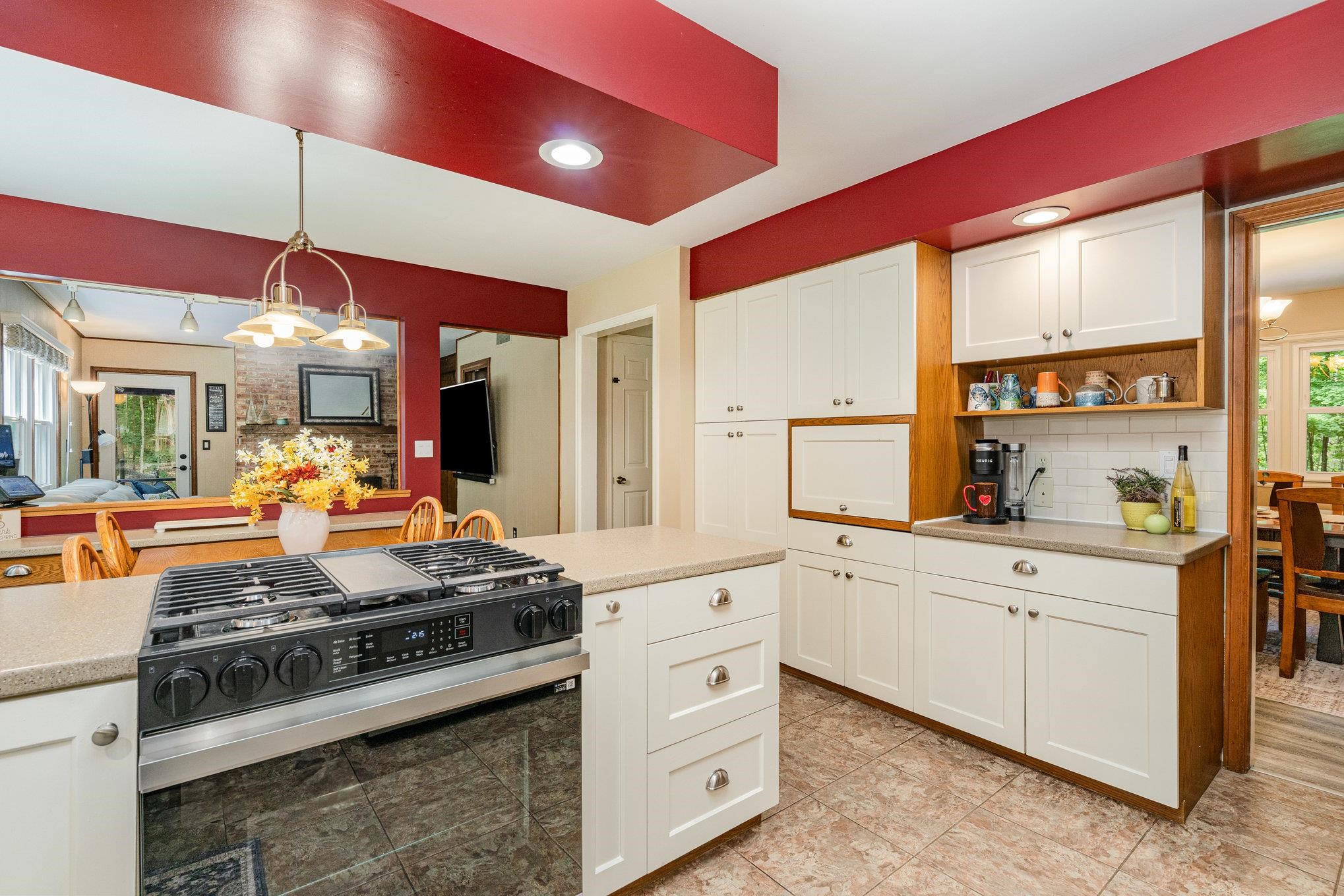 5411 Sturgeon Creek Parkway