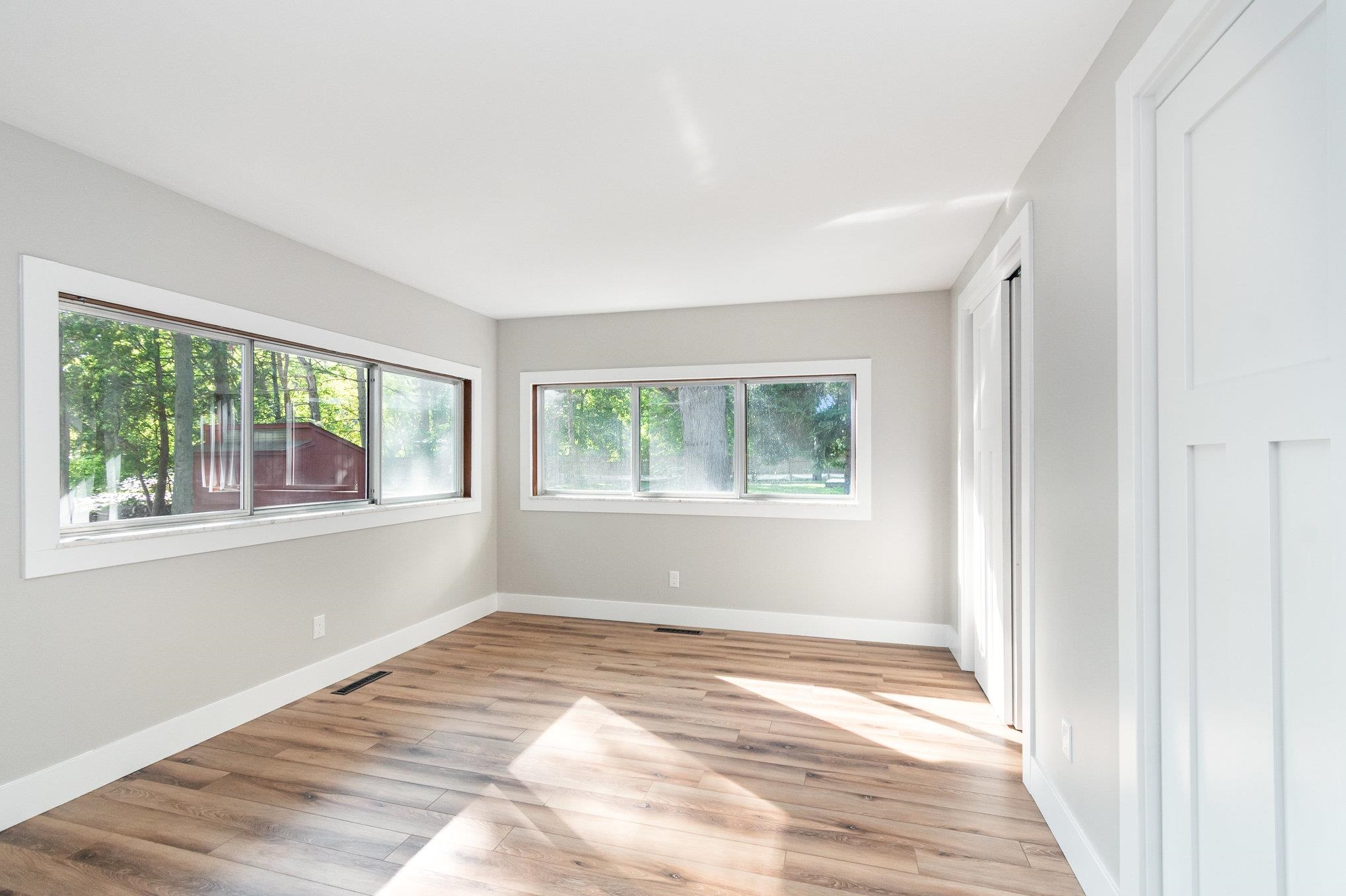 4911 Sturgeon Creek Parkway