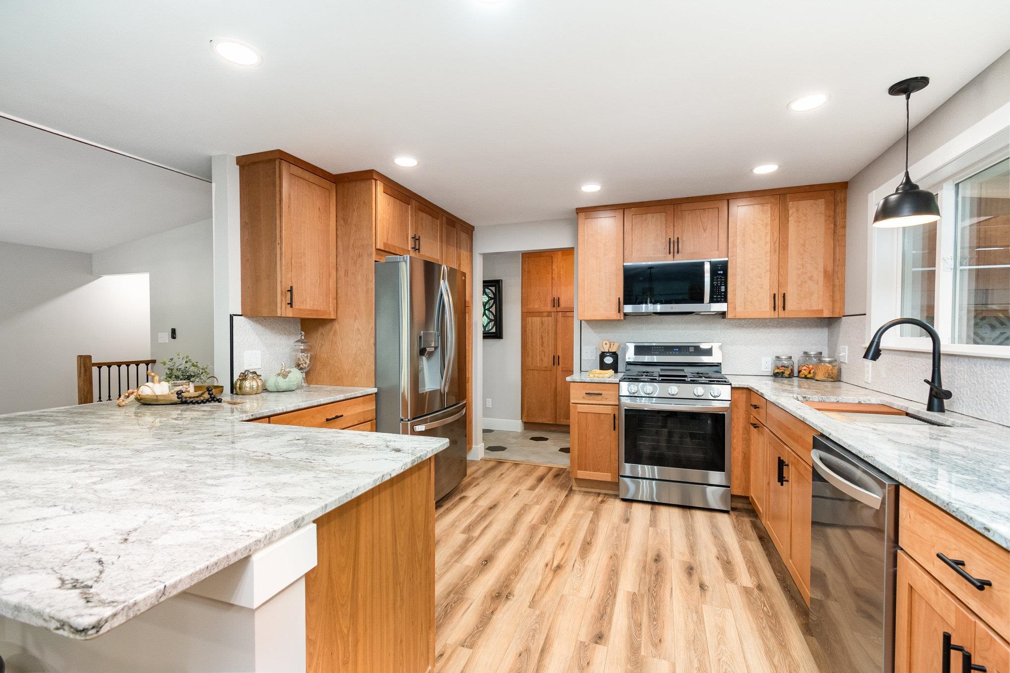 4911 Sturgeon Creek Parkway