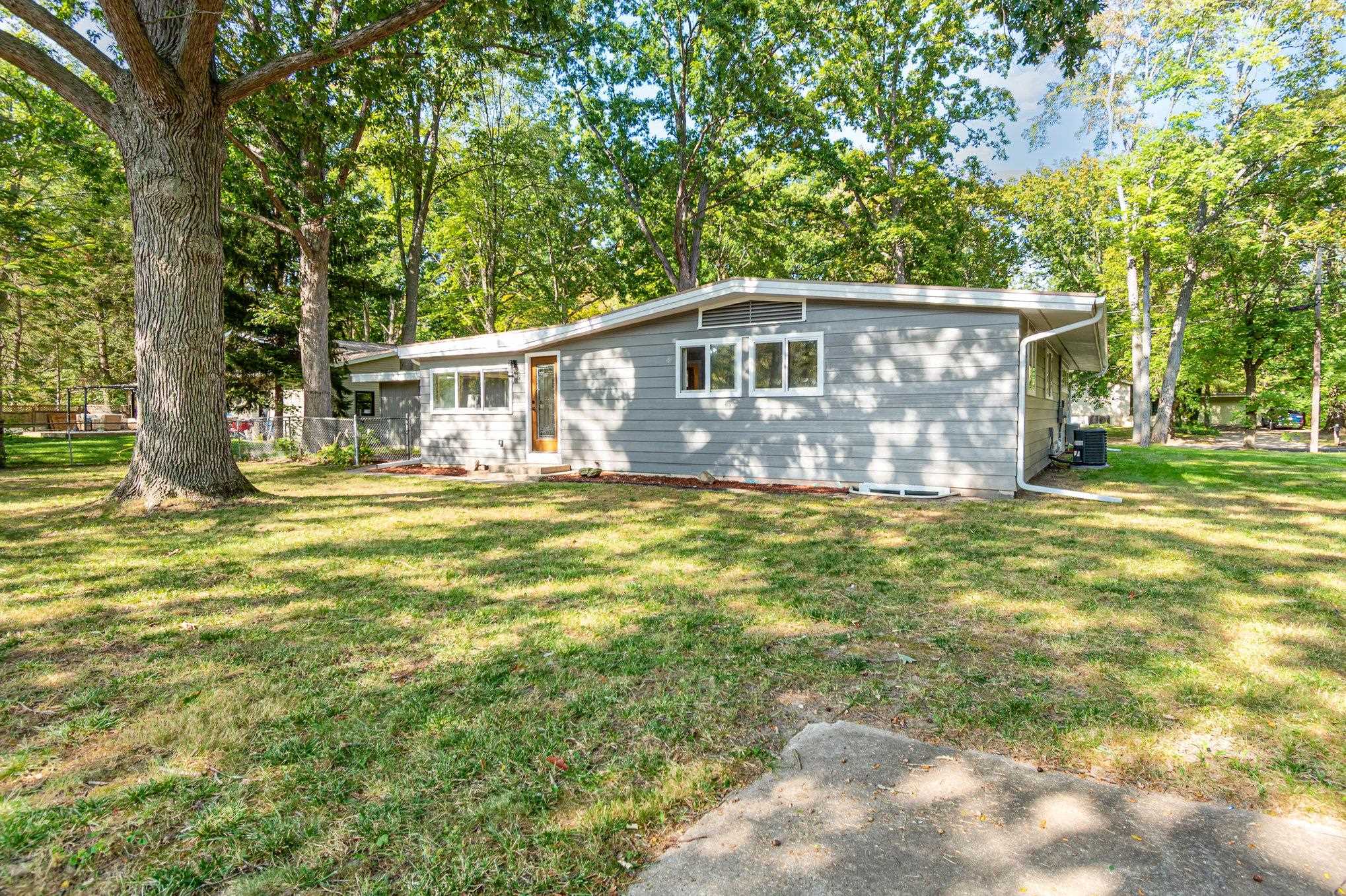 4911 Sturgeon Creek Parkway