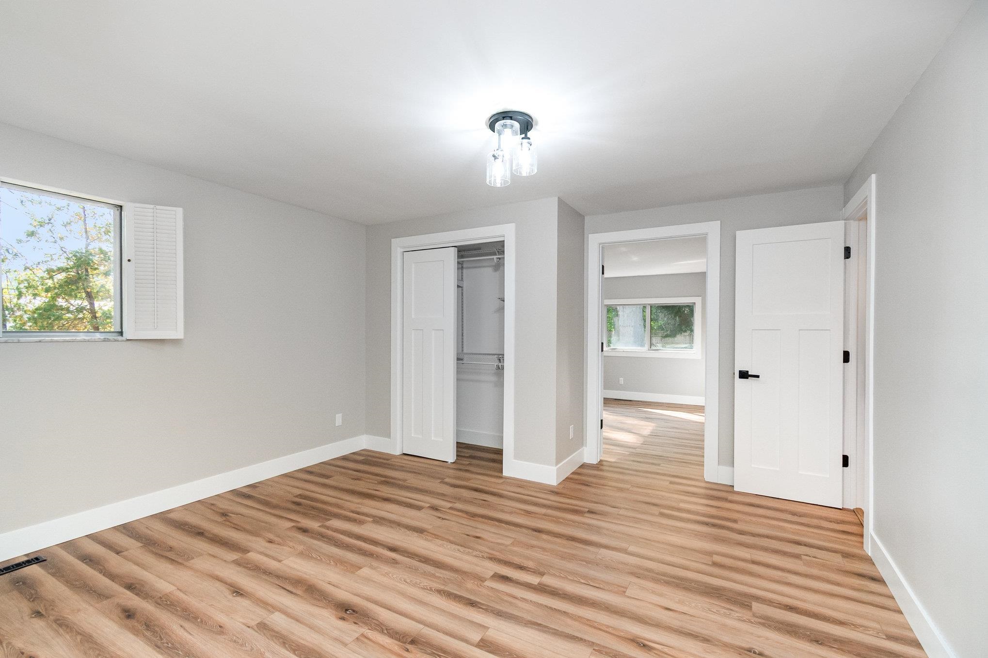 4911 Sturgeon Creek Parkway