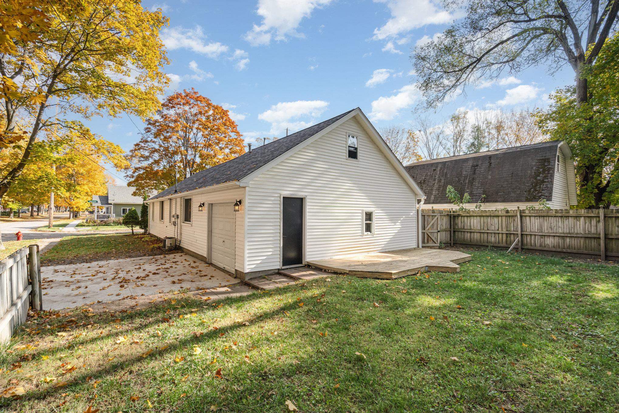 1711 Adelaide Street