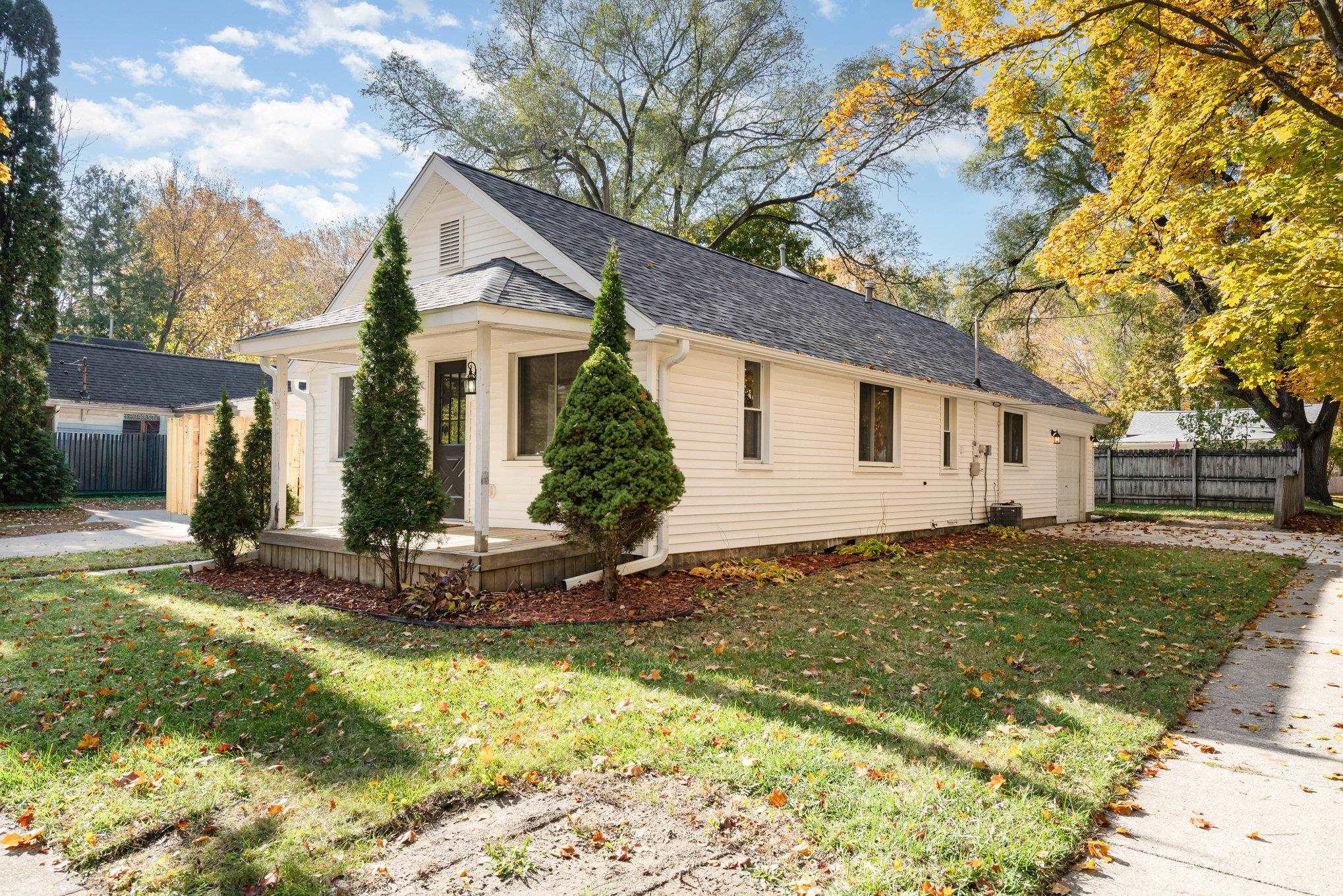 1711 Adelaide Street