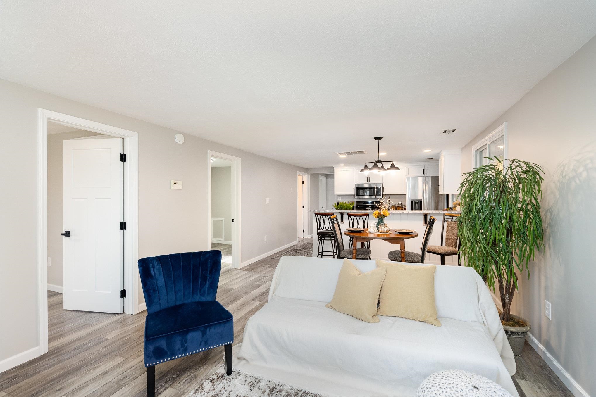 1711 Adelaide Street