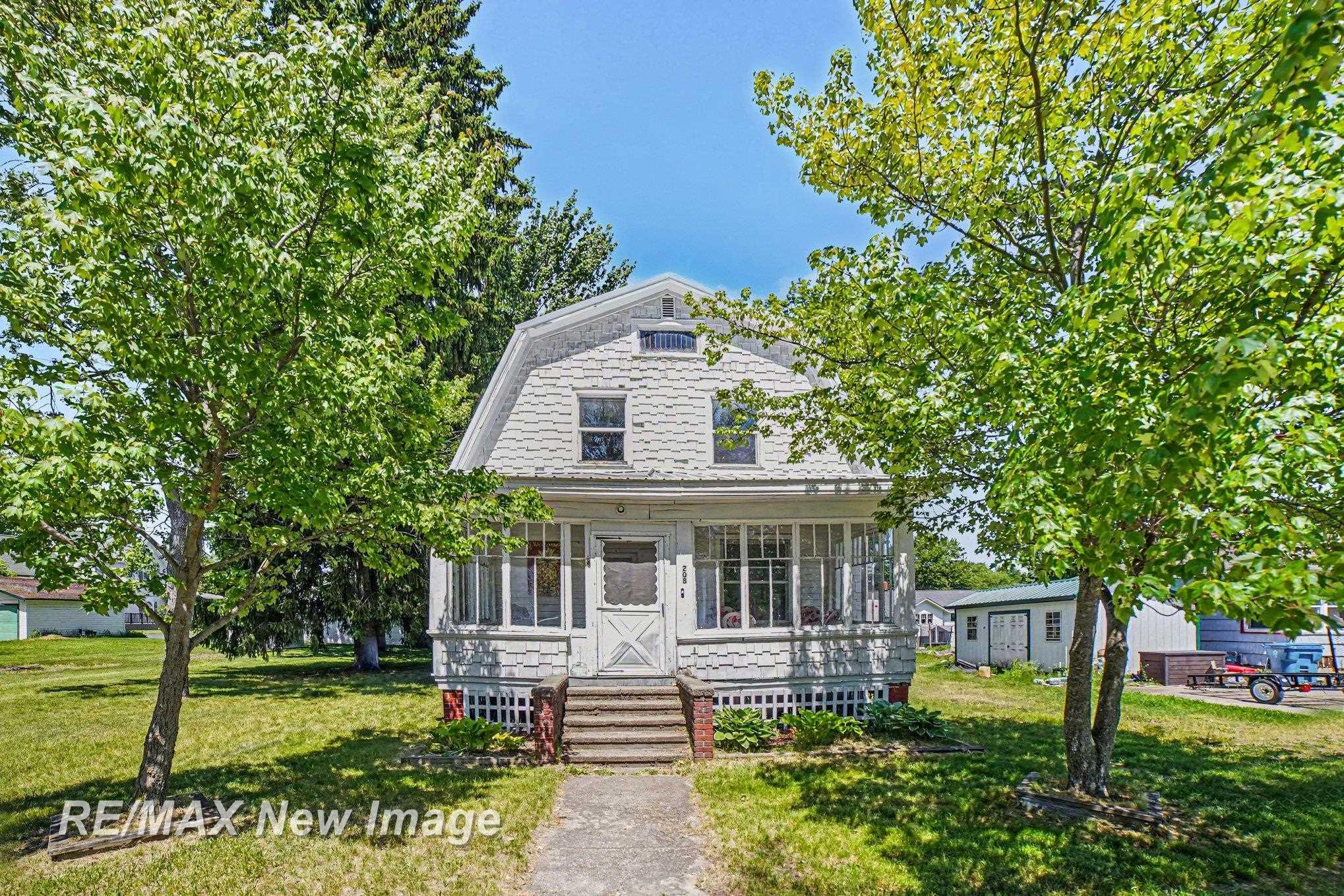 208 W Washington Street