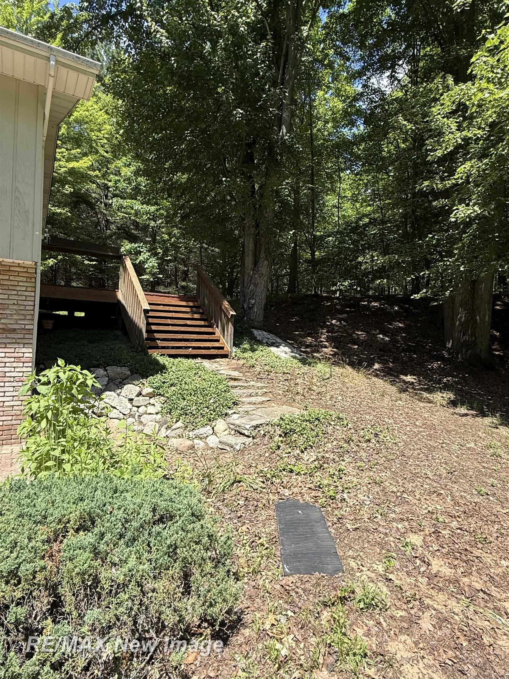 4093 Pruess Road