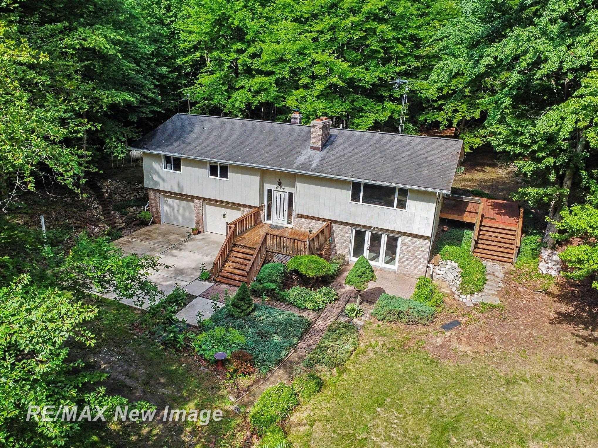 4093 Pruess Road