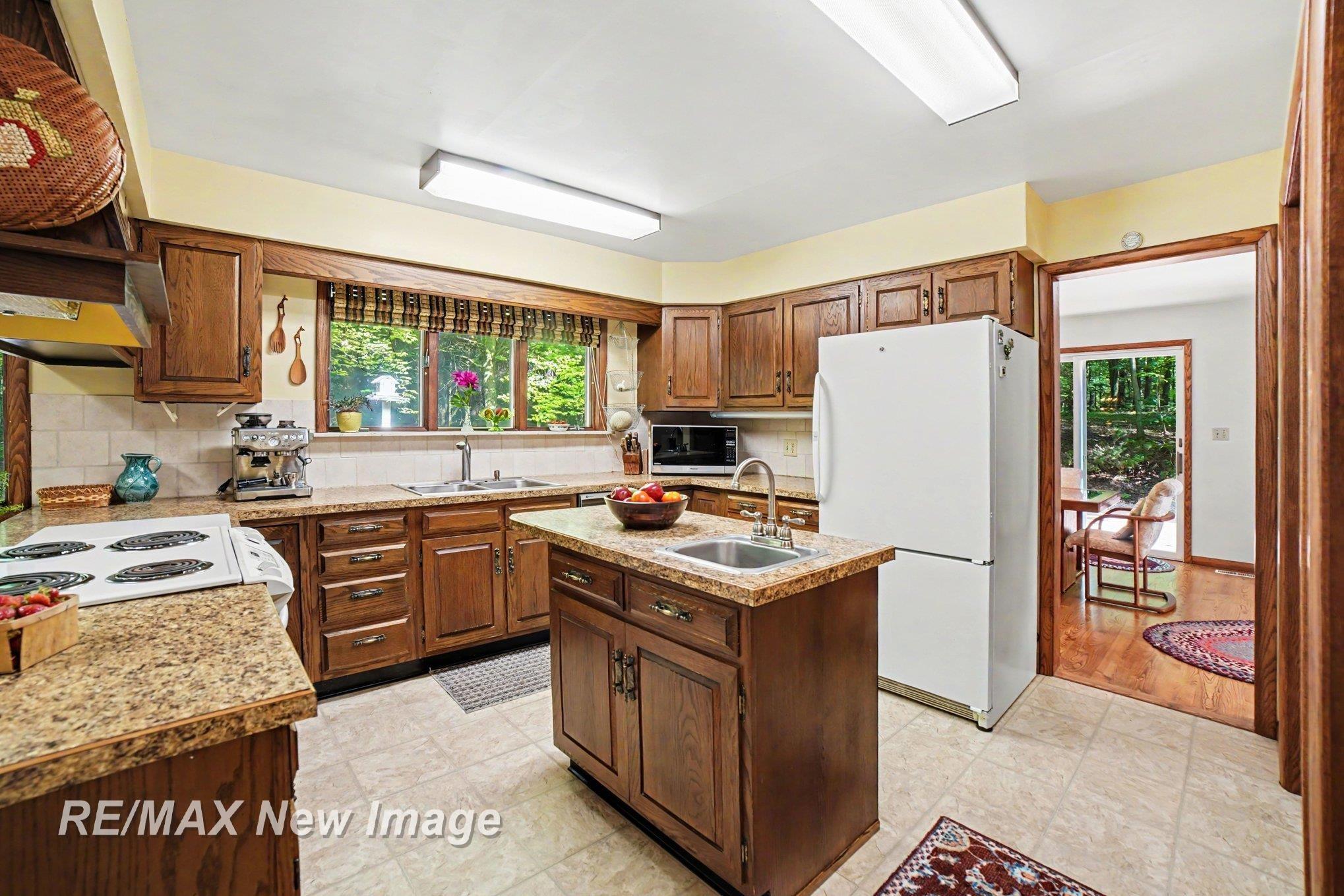 4093 Pruess Road